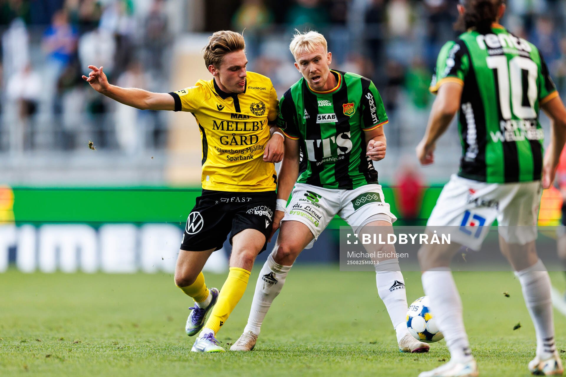 Mjällbys Jeppe Kjaer och GAIS Robin Wendin Thomasson