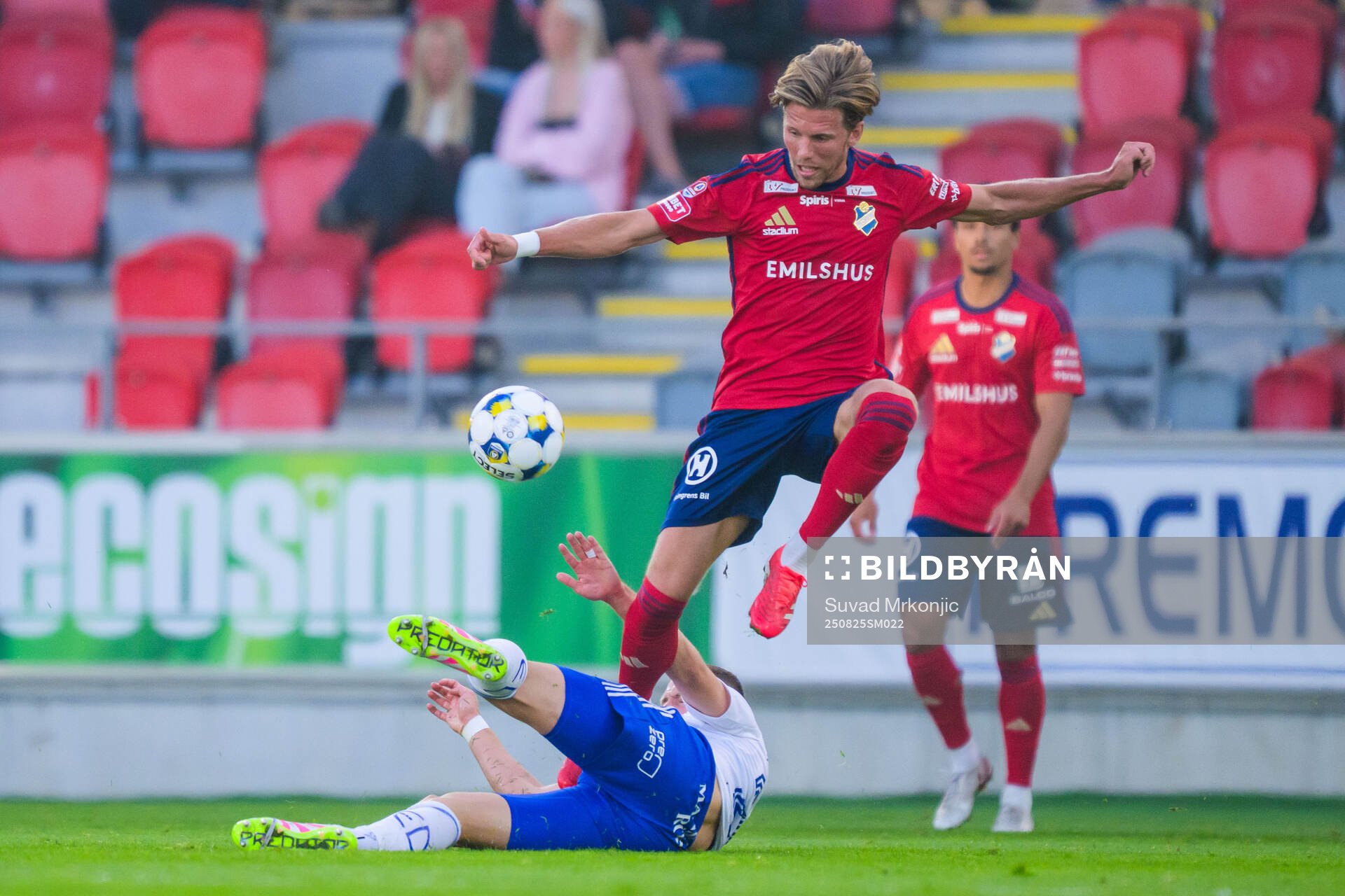 IFK Norrköpings Kevin Höög Jansson och Östers Noah