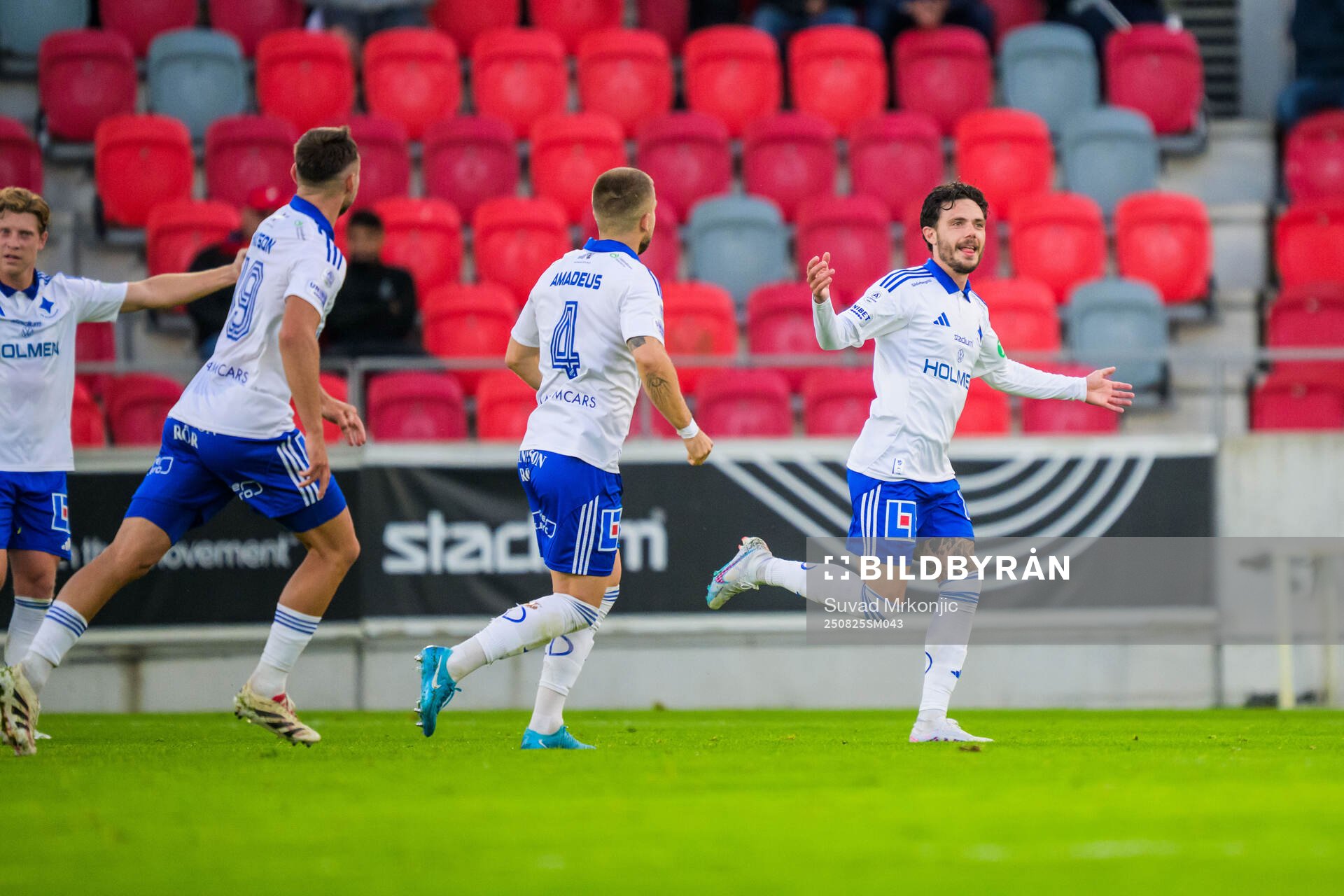 IFK Norrköpings David Moberg Karlsson jublar