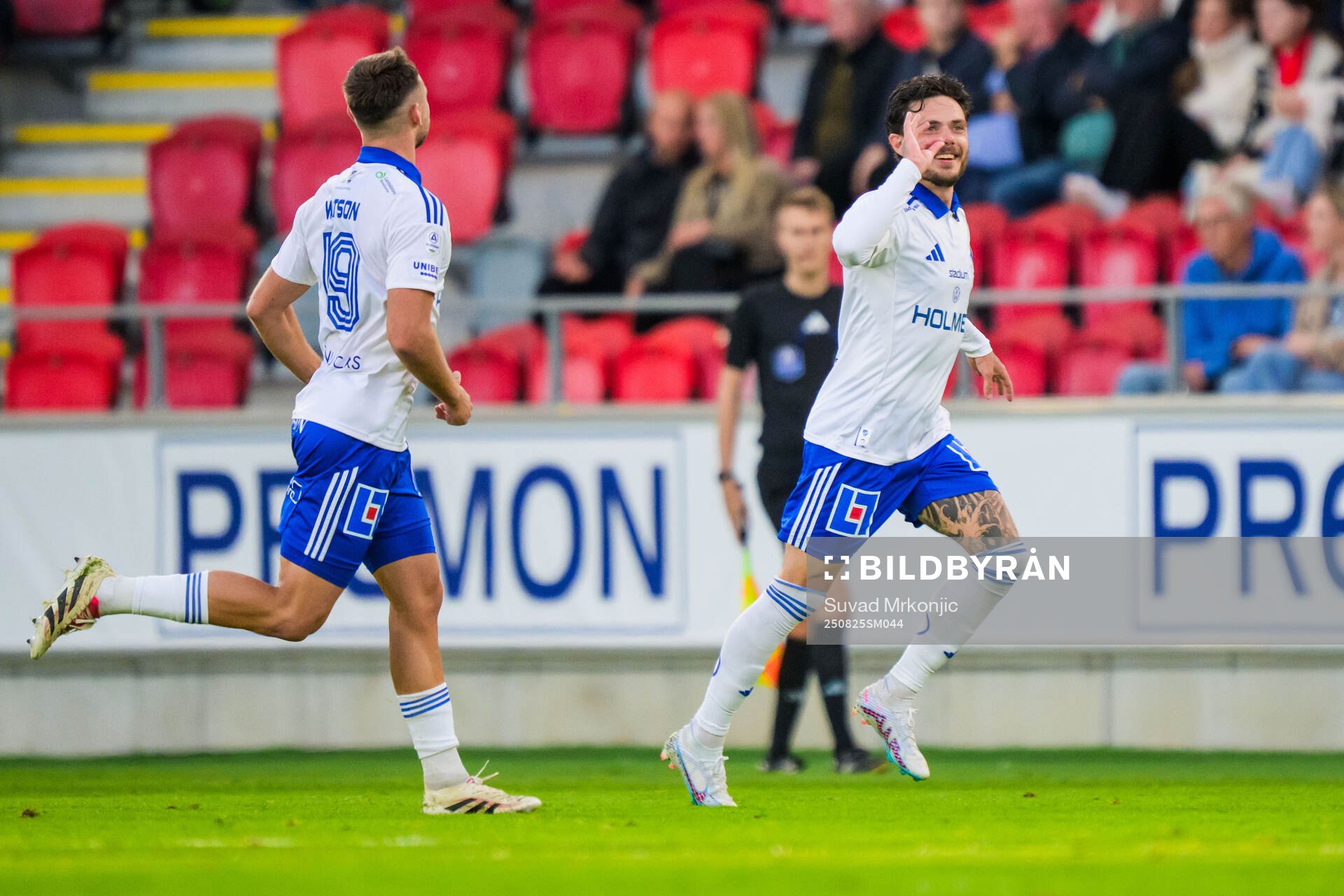 IFK Norrköpings David Moberg Karlsson jublar