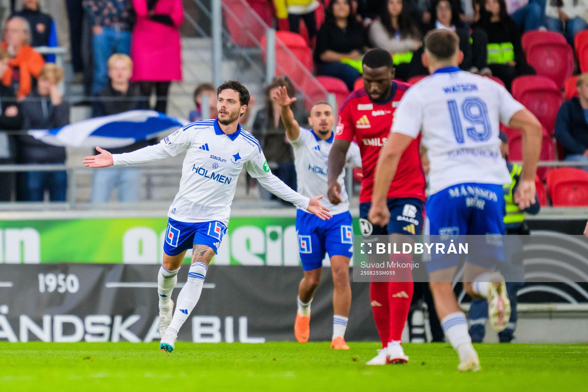 IFK Norrköpings David Moberg Karlsson jublar