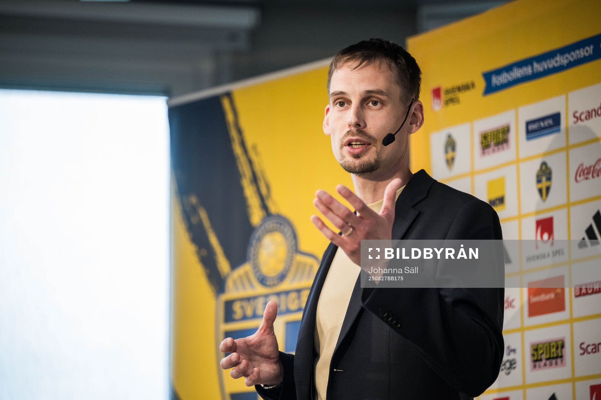 Daniel Bäckström, head coach of the Swedish under-21