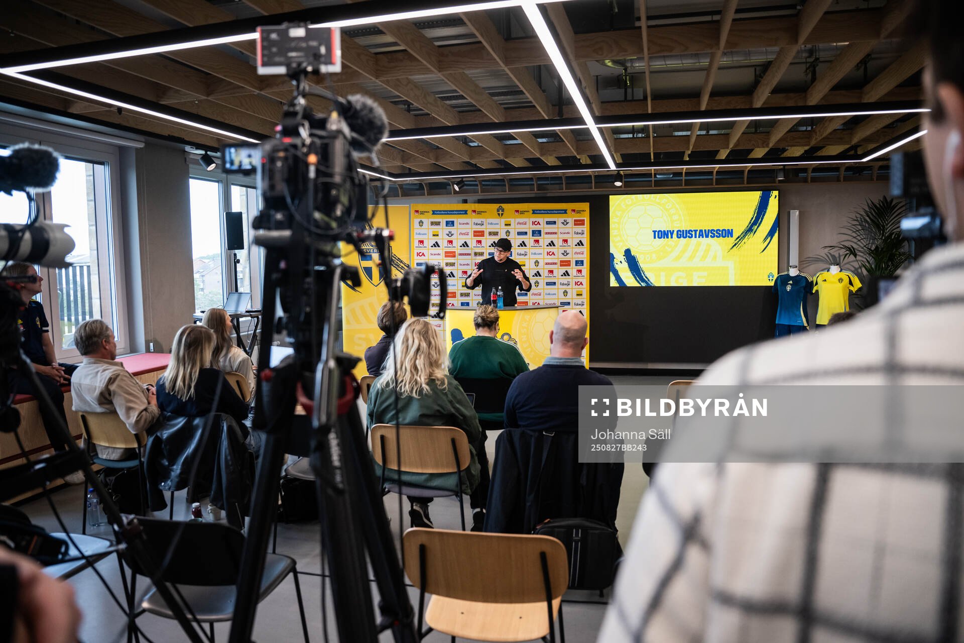 head coach Tony Gustavsson of the Swedish women's national