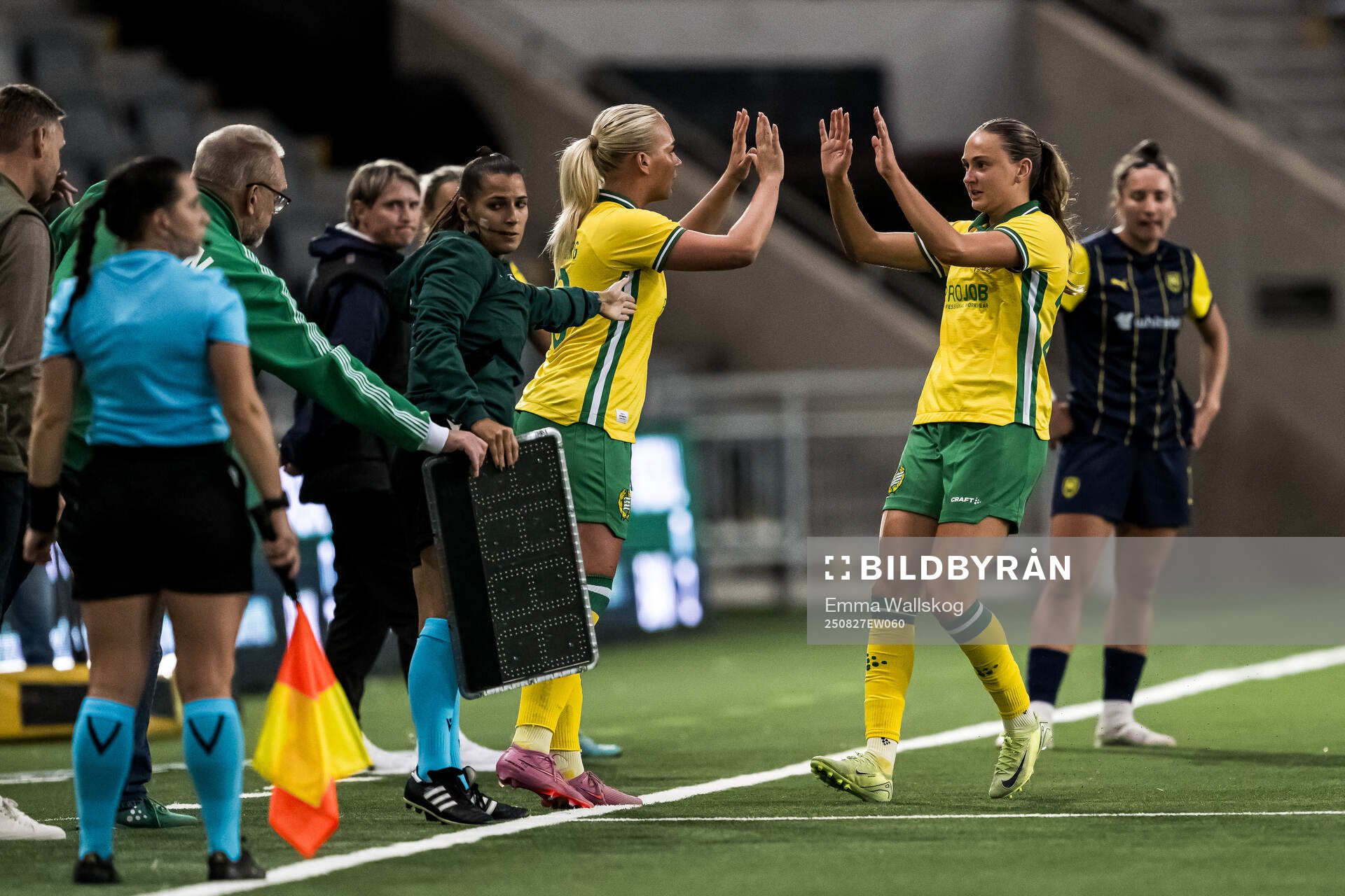 Cathinka Tandberg and Vilde Hasund of Hammarby