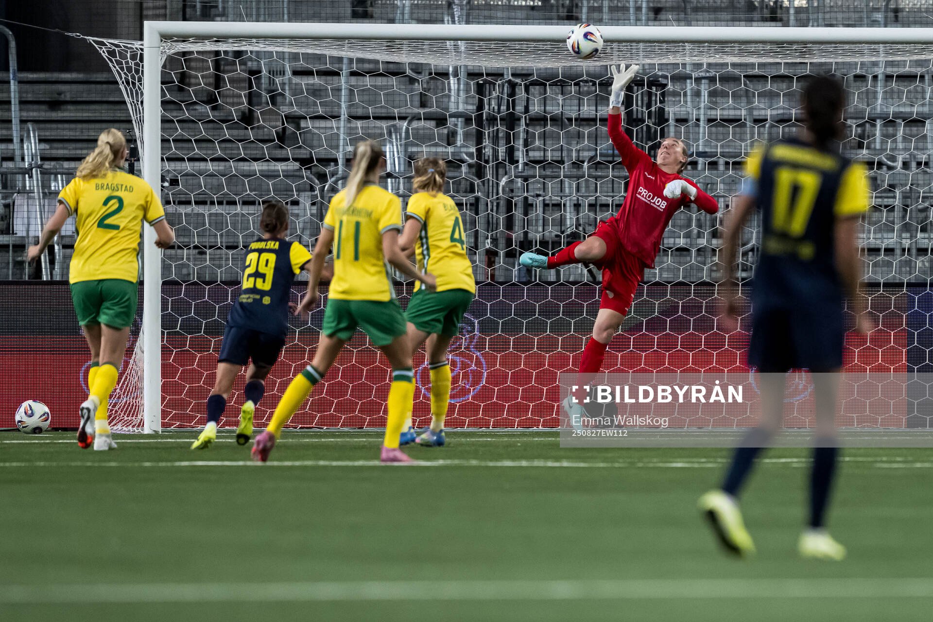 Goalkeeper Melina Loeck of Hammarby