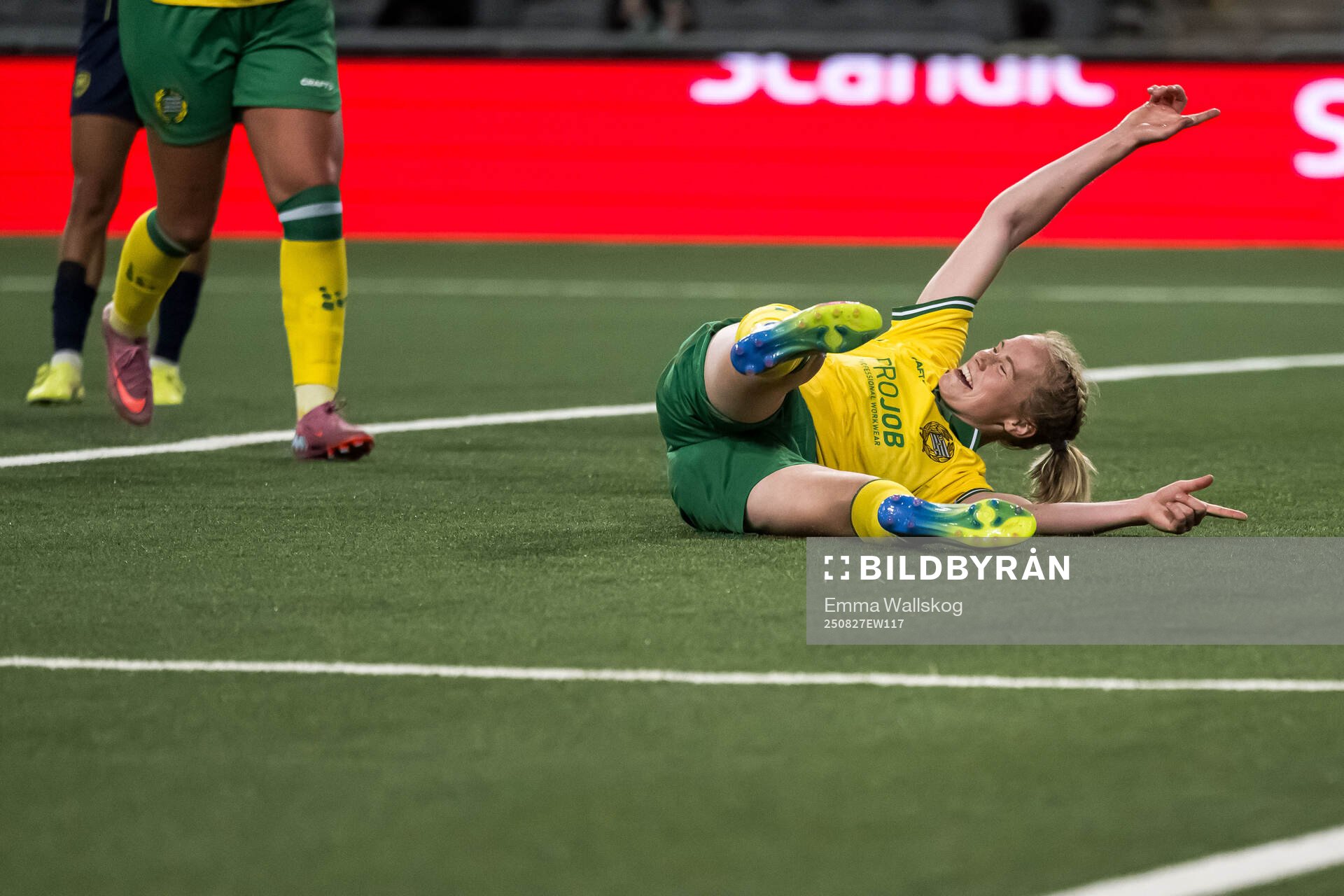 Julie Blakstad of Hammarby celebrates