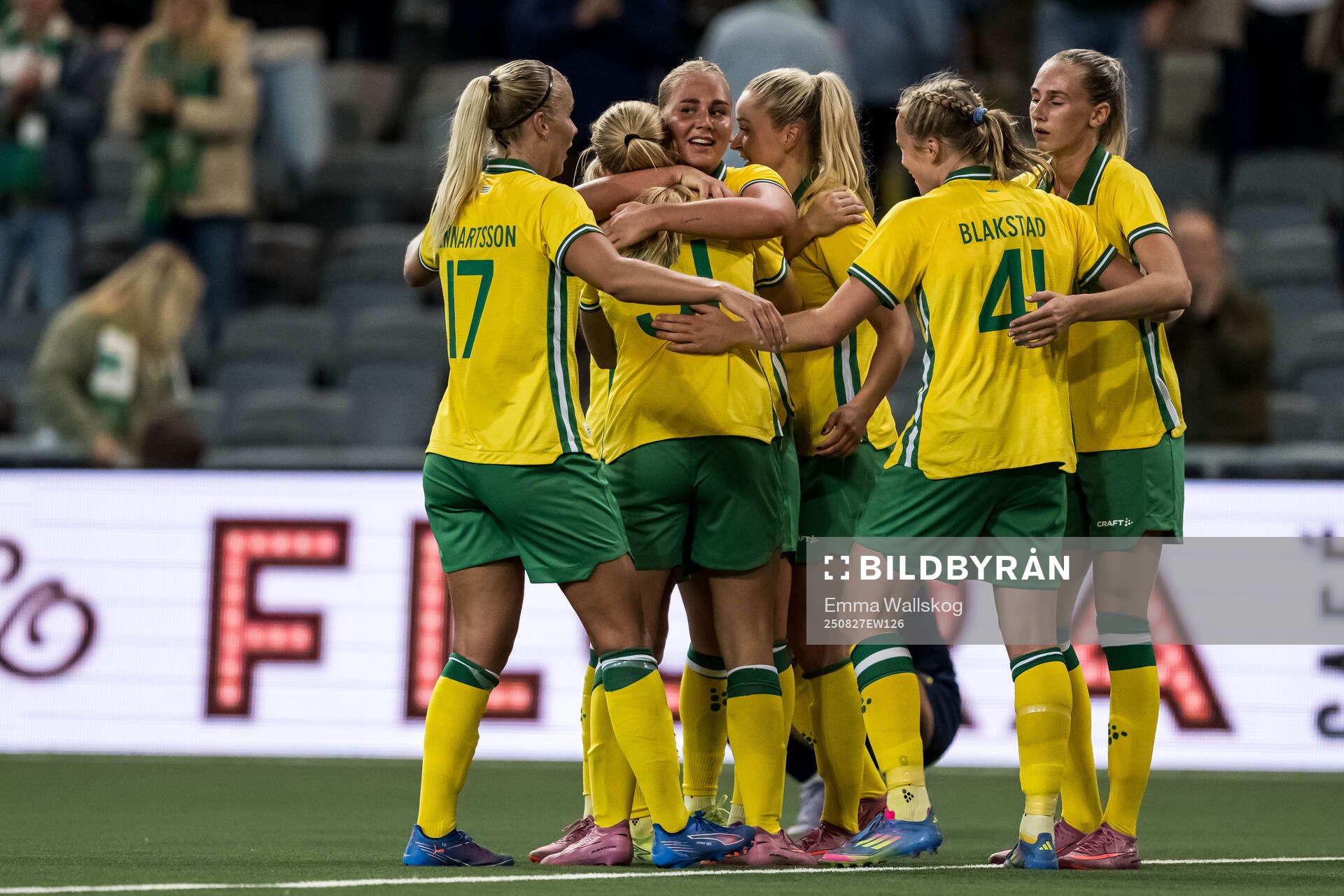 Cathinka Tandberg of Hammarby celebrate with teammates