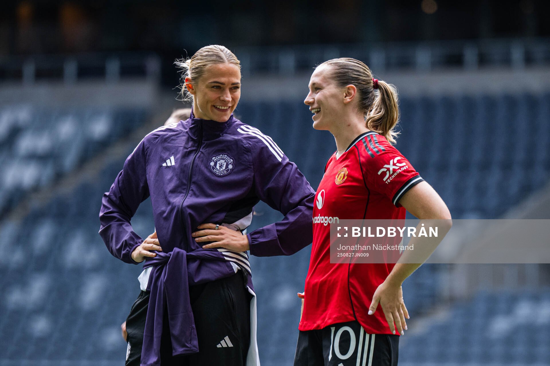 Fridolina Rolfö and Elisabeth Terland of Manchester United