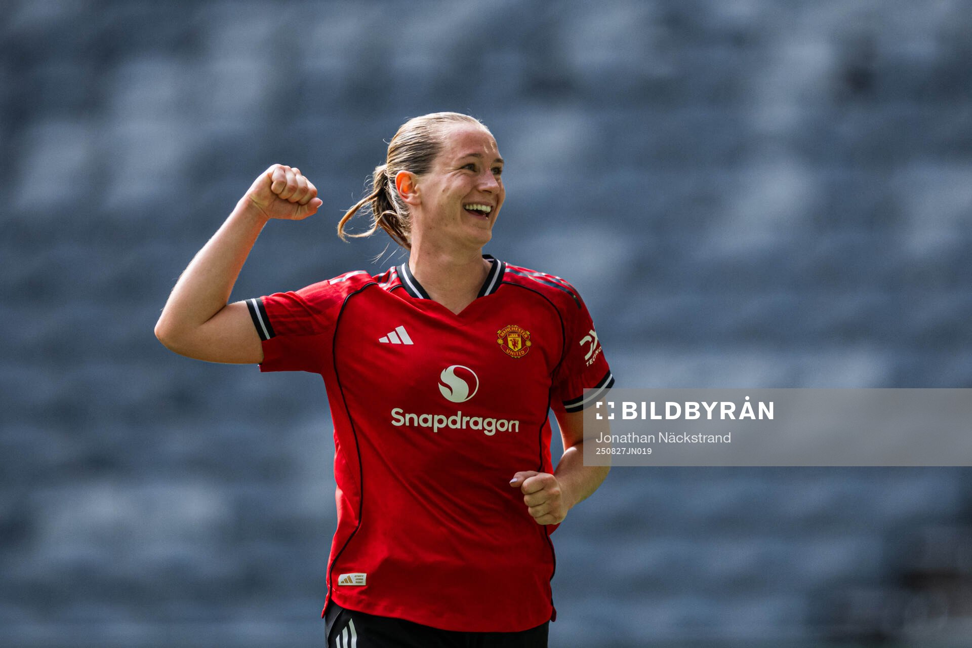Elisabeth Terland of Manchester United celebrates