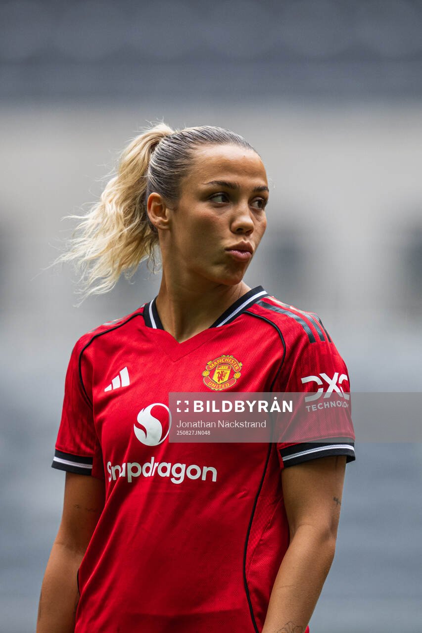 Celin Bizet Donnum of Manchester United