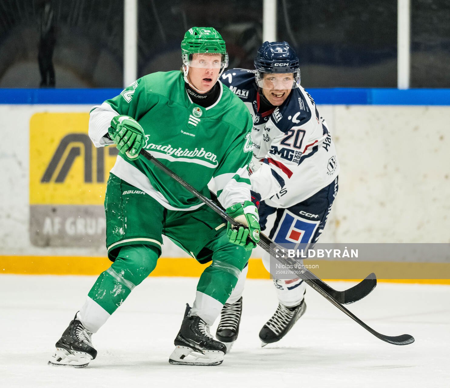 Rögles Fredrik Olofsson och Linköpings Johan Johnsson