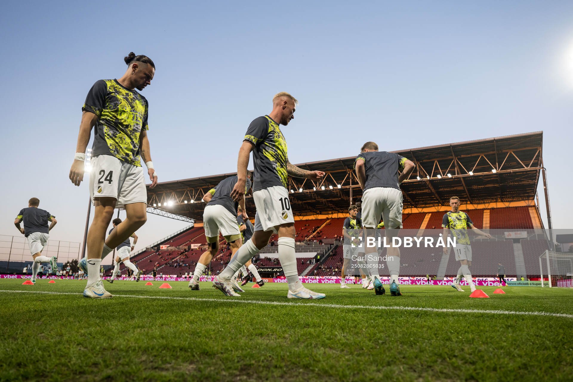 Amor Layouni and Mikkel Rygaard Jensen of Häcken