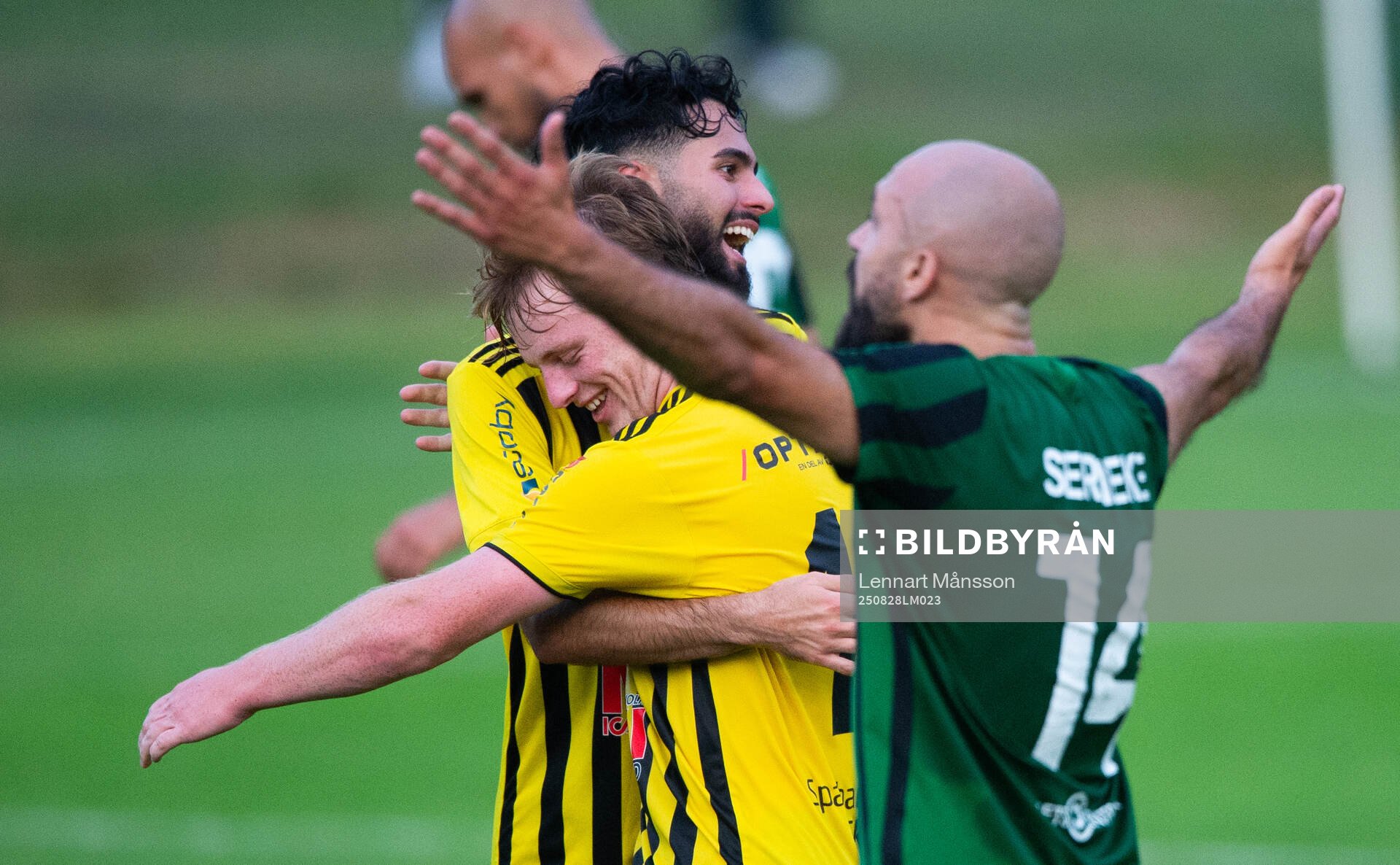 IFK Hässleholms Sam Hegdal har kvitterat till 1-1 och