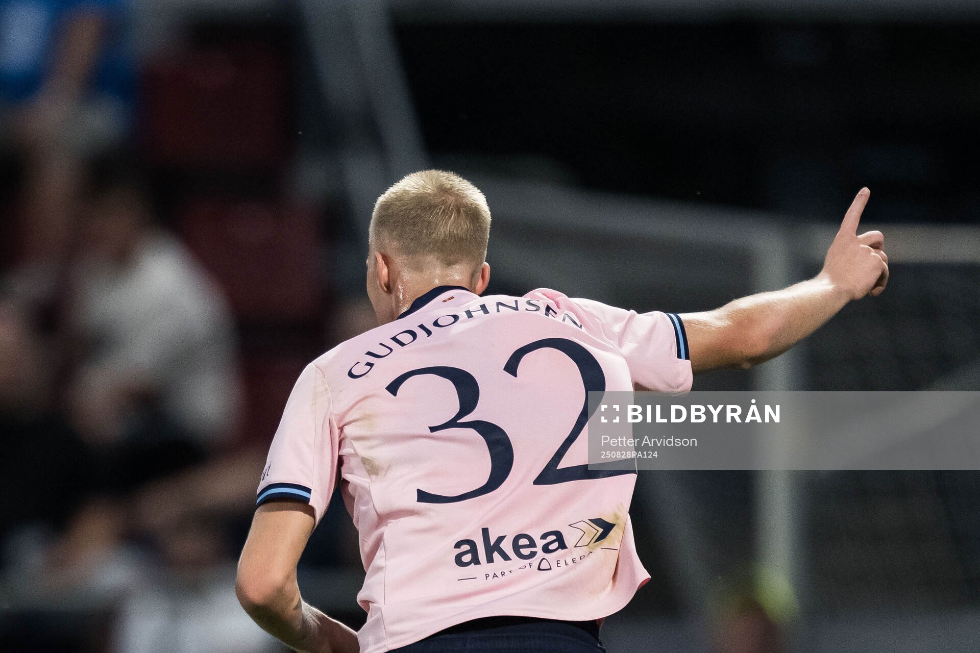 Daniel Gudjohnsen of Malmö FF celebrates