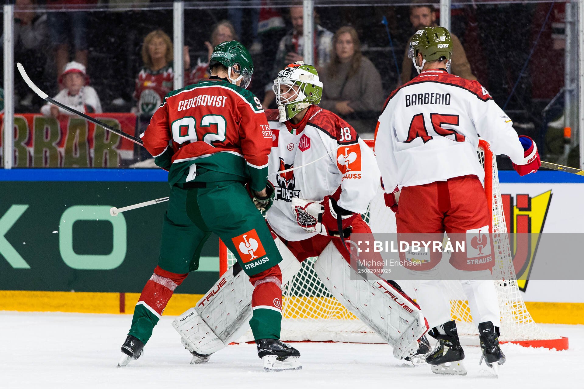 Filip Cederqvist of Frölunda and goaltender Samuel Harvey