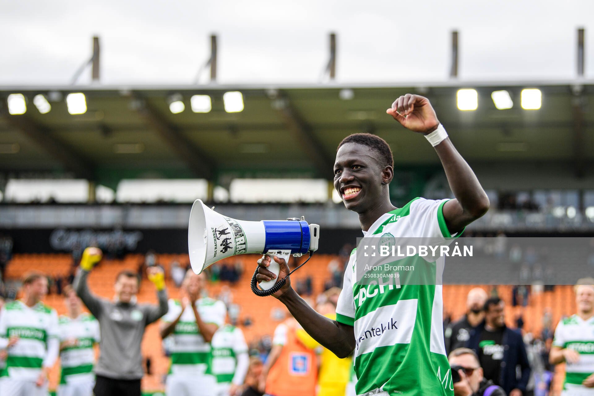 Västerås Mamadou Ousmane Diagne jublar