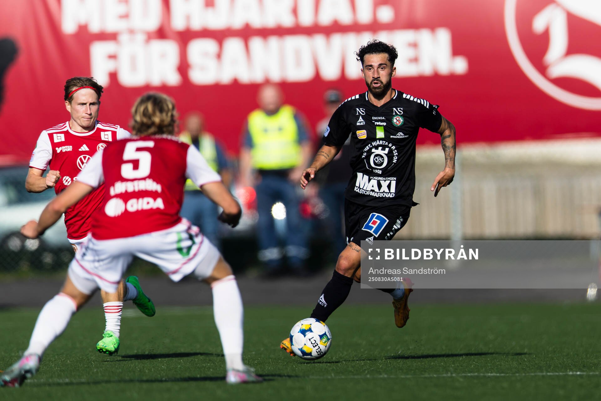 Örebros Simon Amin