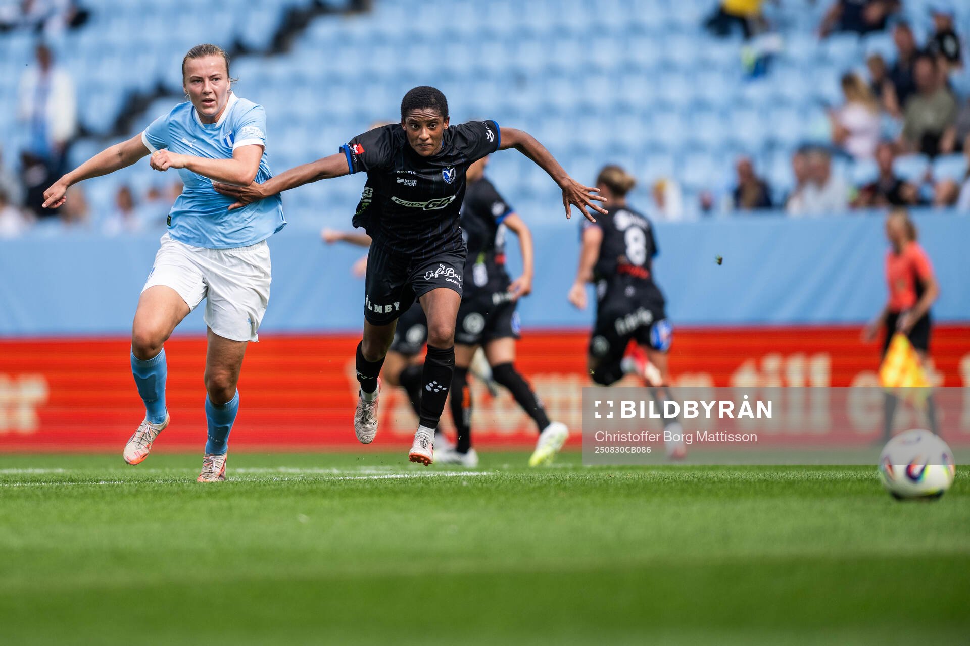 Malmö FFs Sara Kanutte Sørensen Fornes och Växjö DFFs