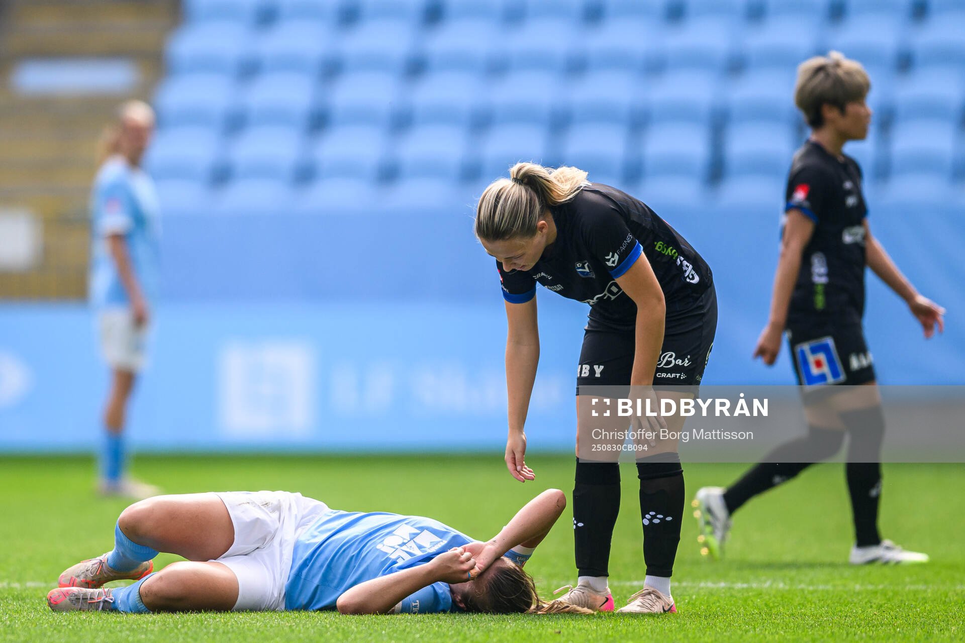 Malmö FFs Beatrice Persson har ont