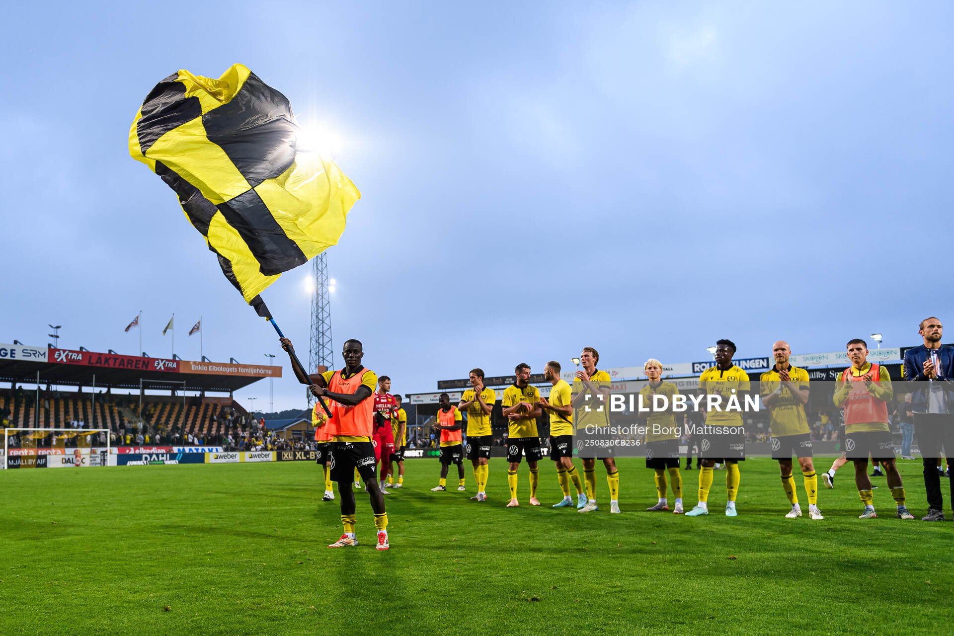 Mjällbys Abdoulie Manneh jublar