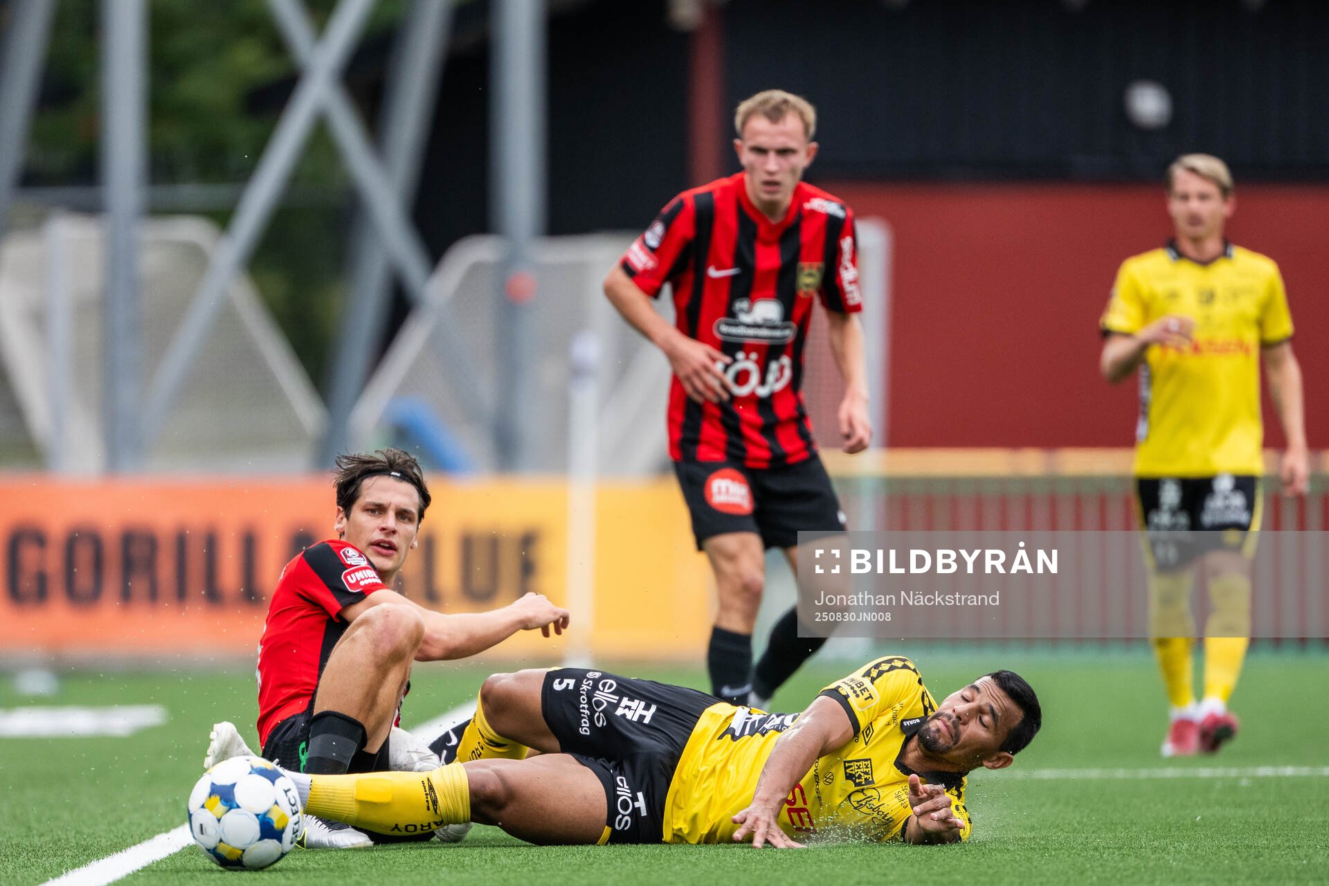 Brommapojkarnas Kevin Ackermann och Elfsborgs Wenderson