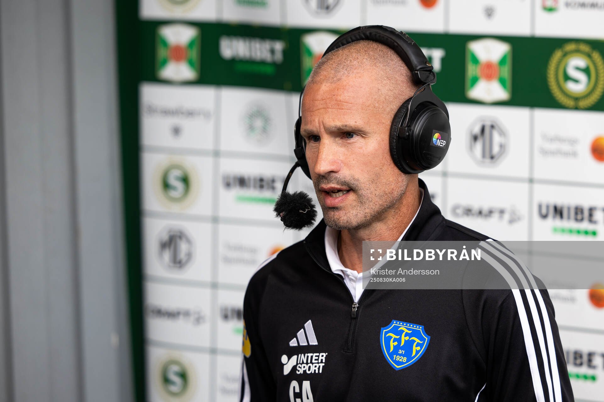 Falkenbergs tränare Christoffer Andersson
