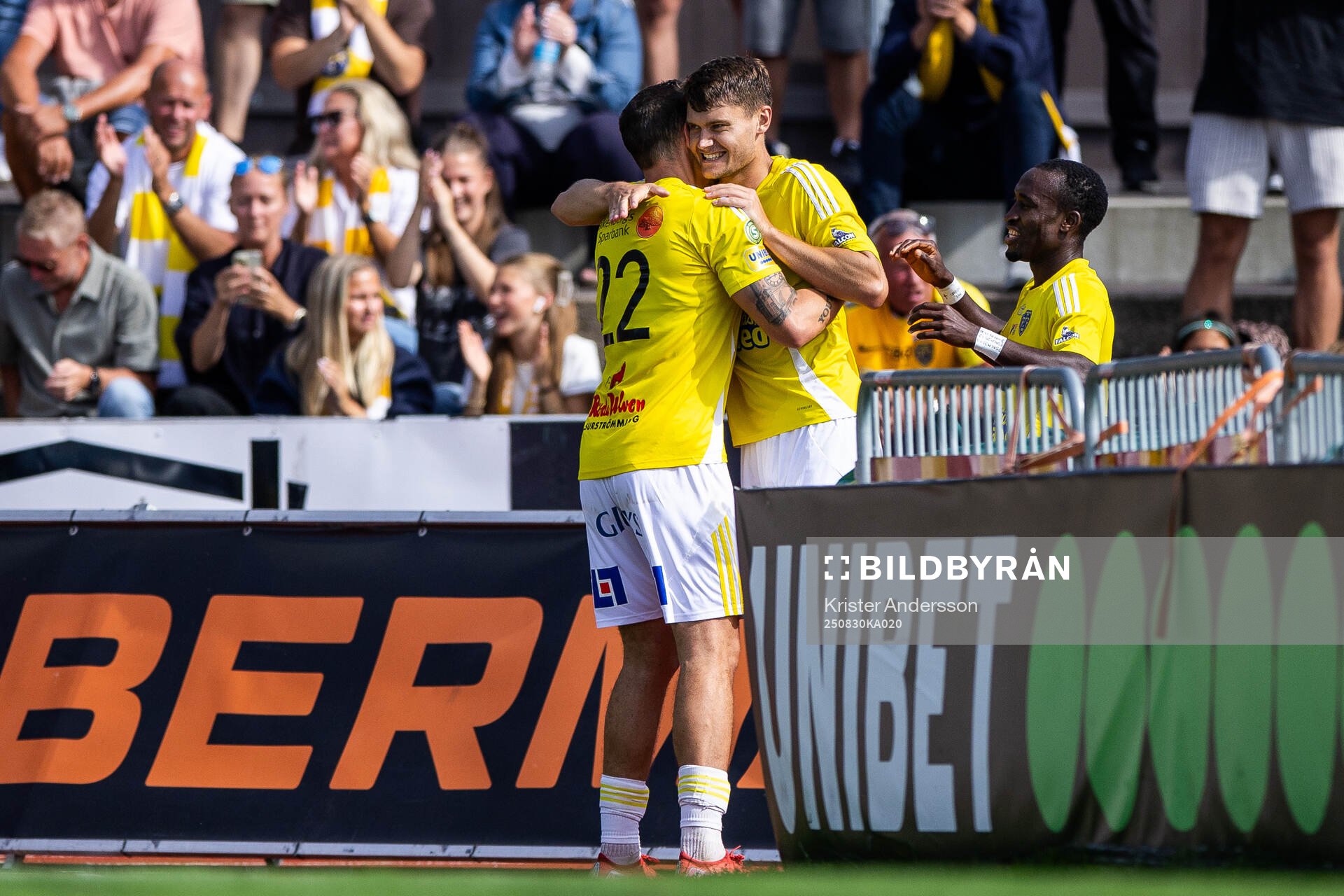 Falkenbergs Albin Andersson jublar