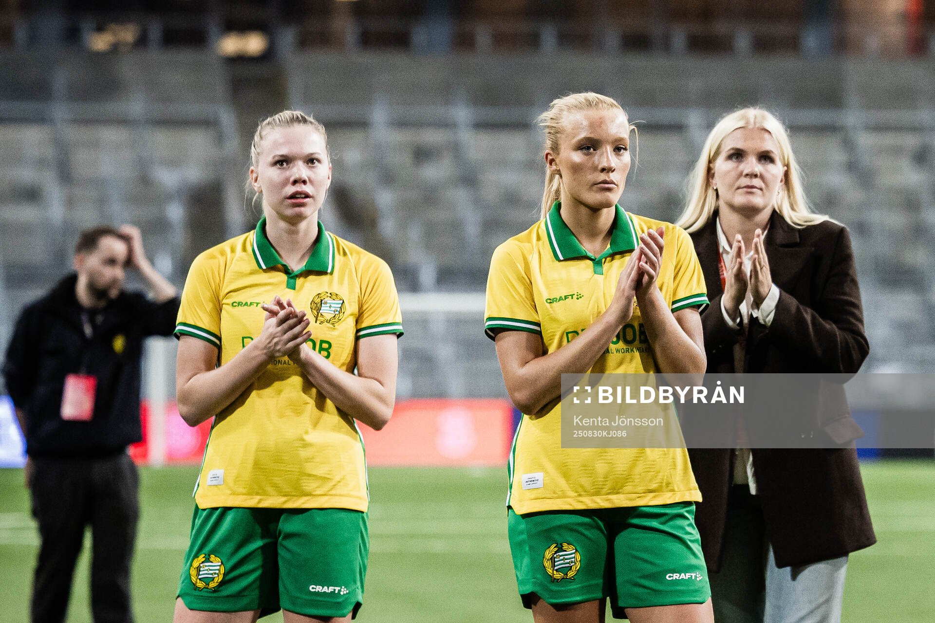 Bea Sprung and Smilla Holmberg looks dejected