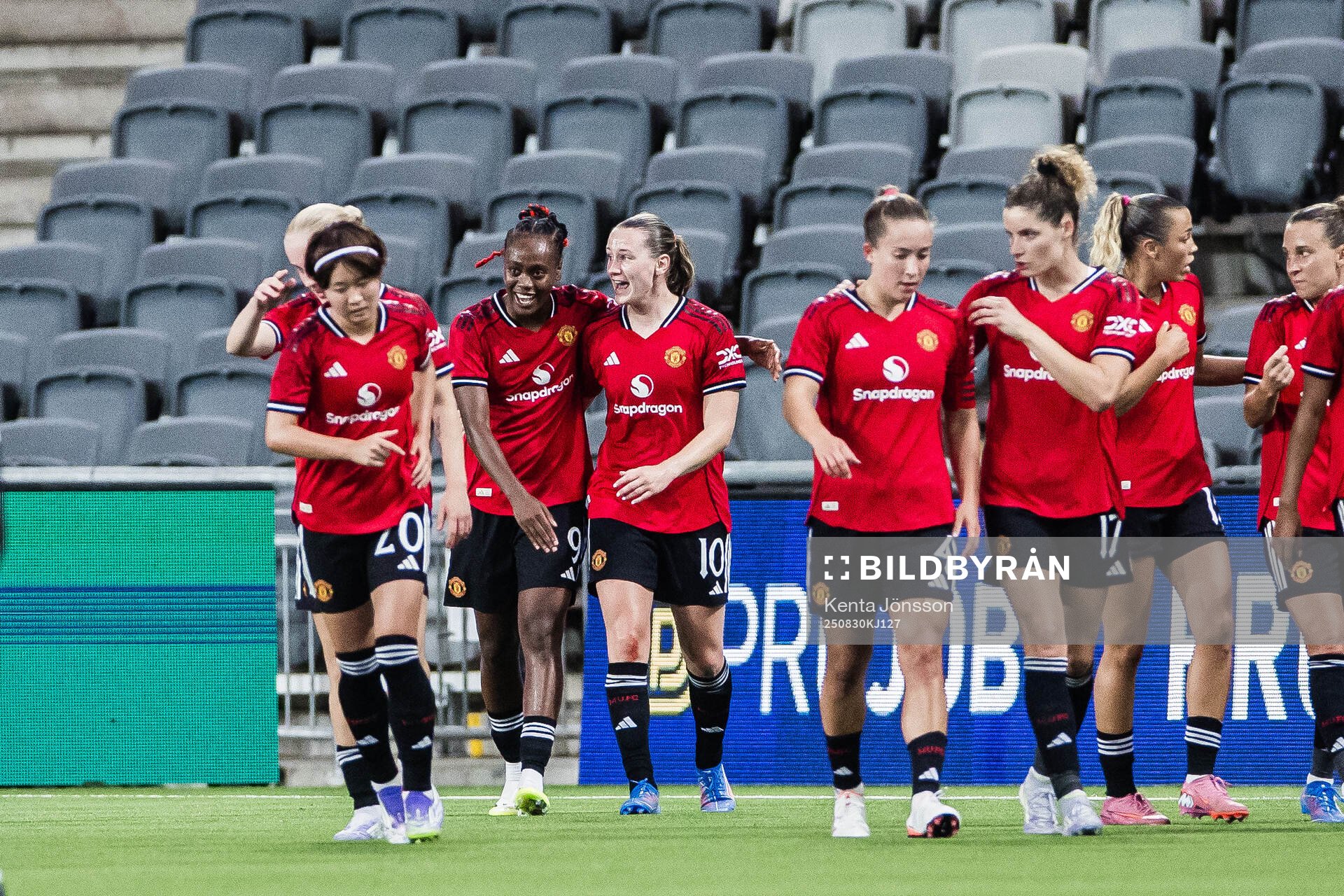 Elisabeth Terland of Manchester United celebrates with