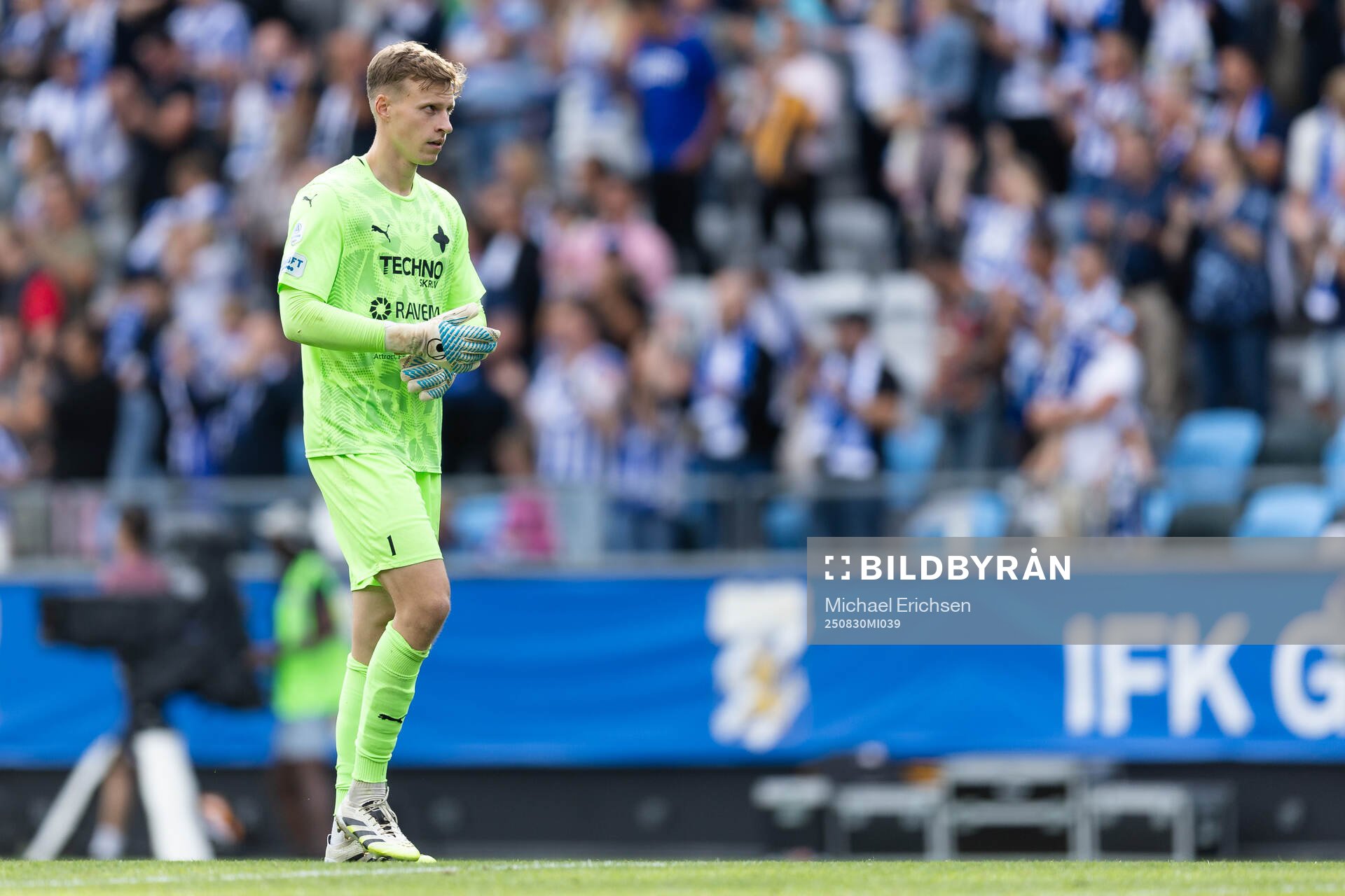 Värnamos målvakt Hugo Keto deppar