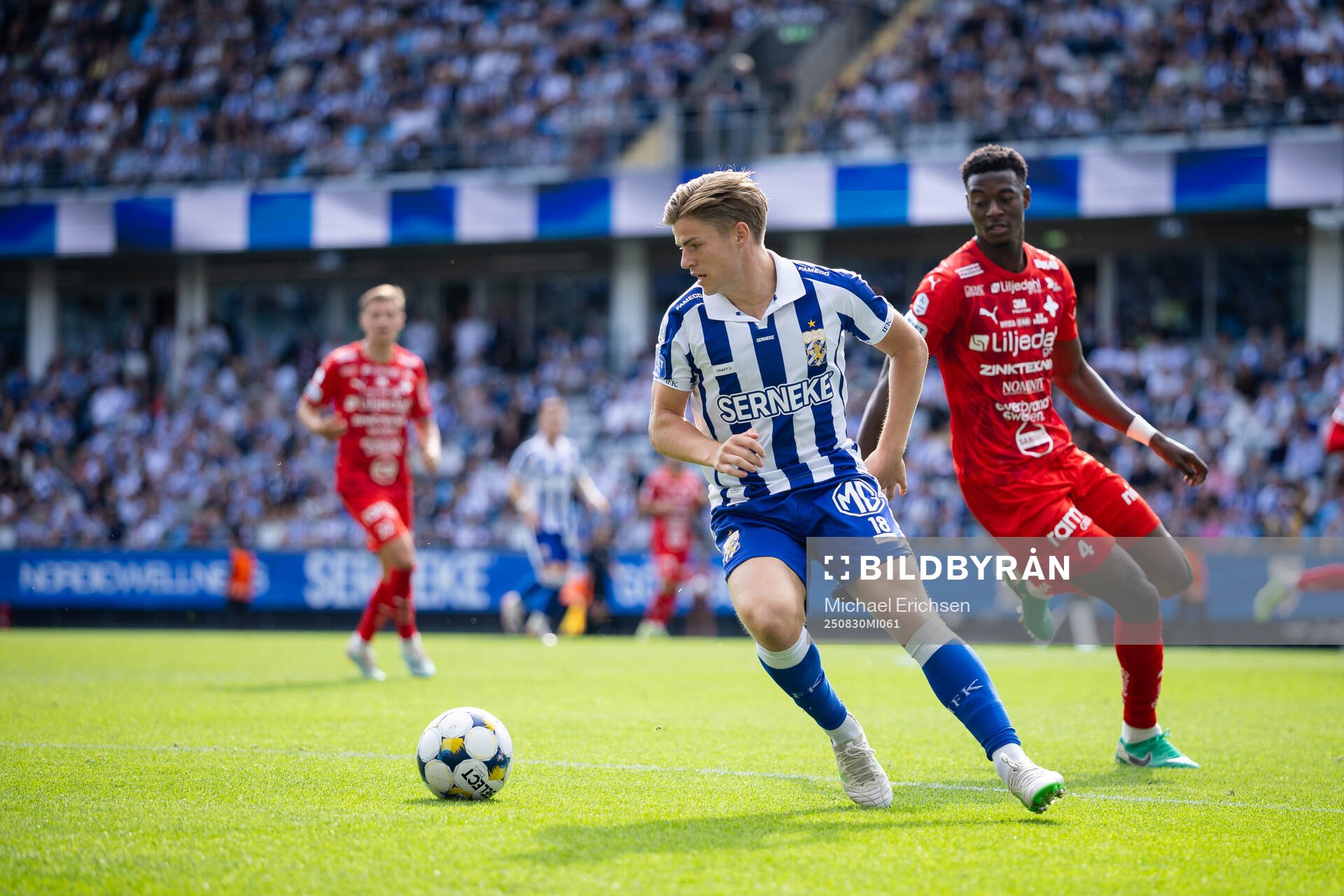IFK Göteborgs Felix Eriksson och Värnamos Rufai Mohammed