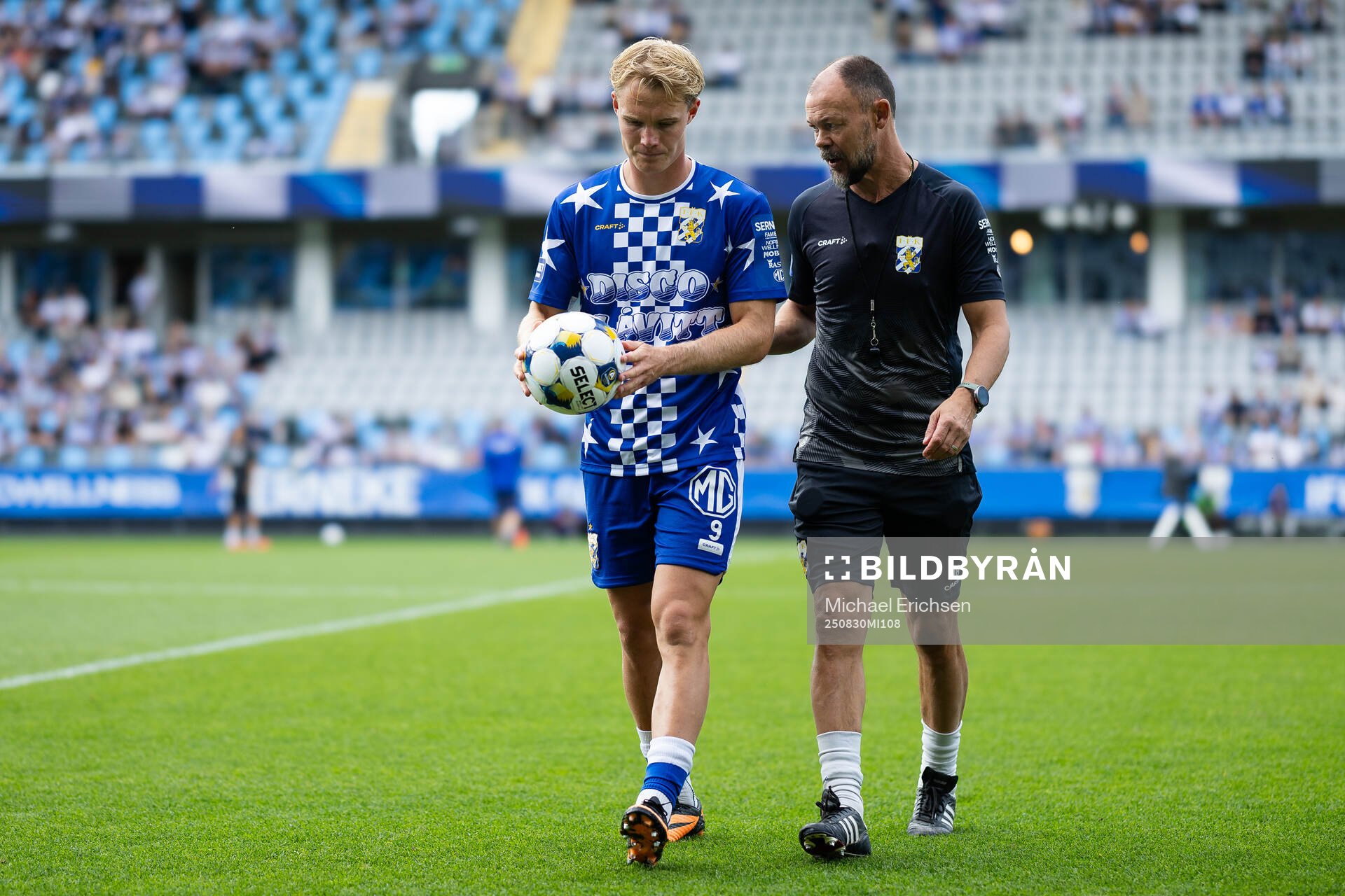 IFK Göteborgs Max Fenger och assisterande tränare Joachim