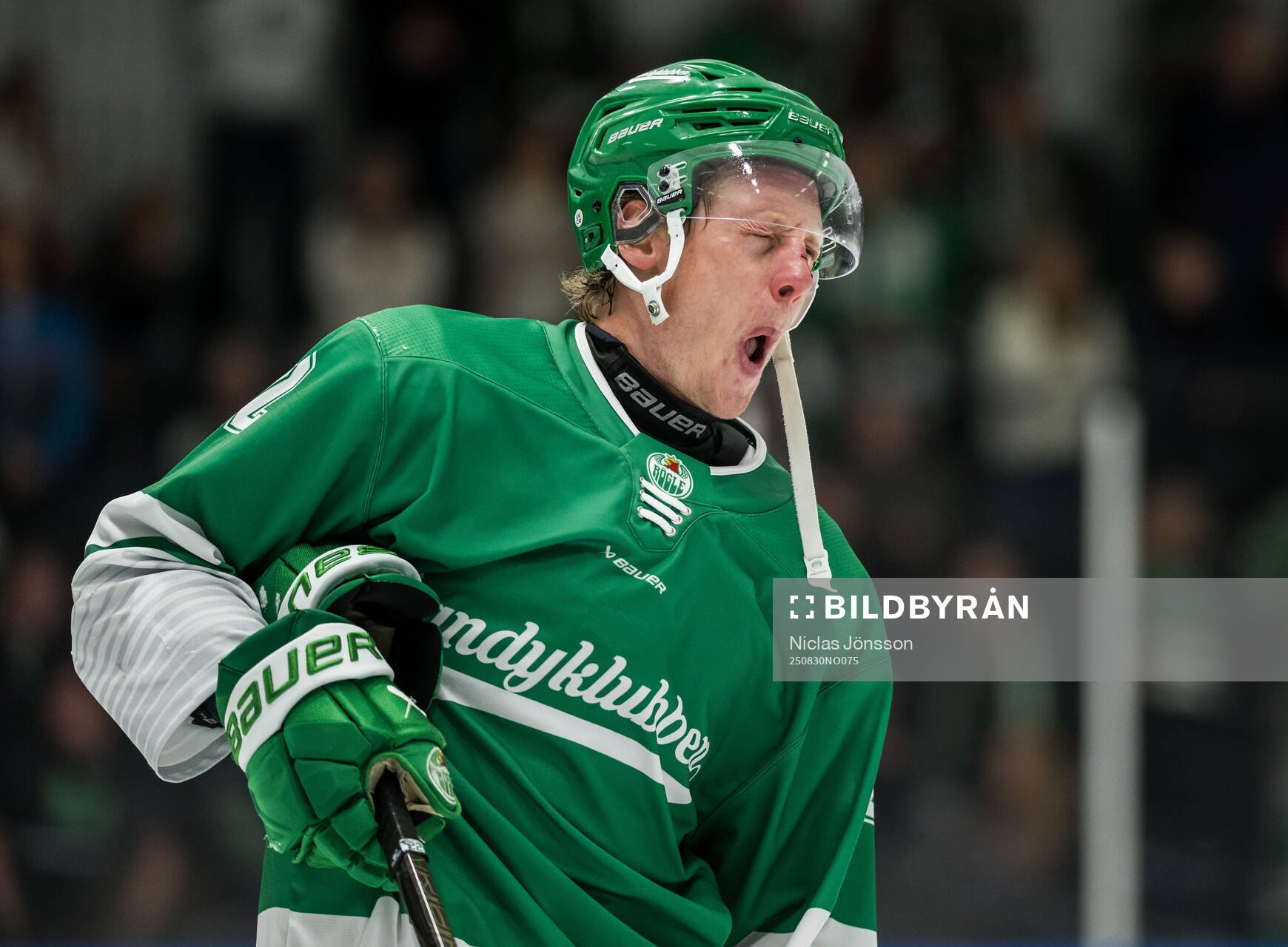 Rögles Fredrik Olofsson har ont