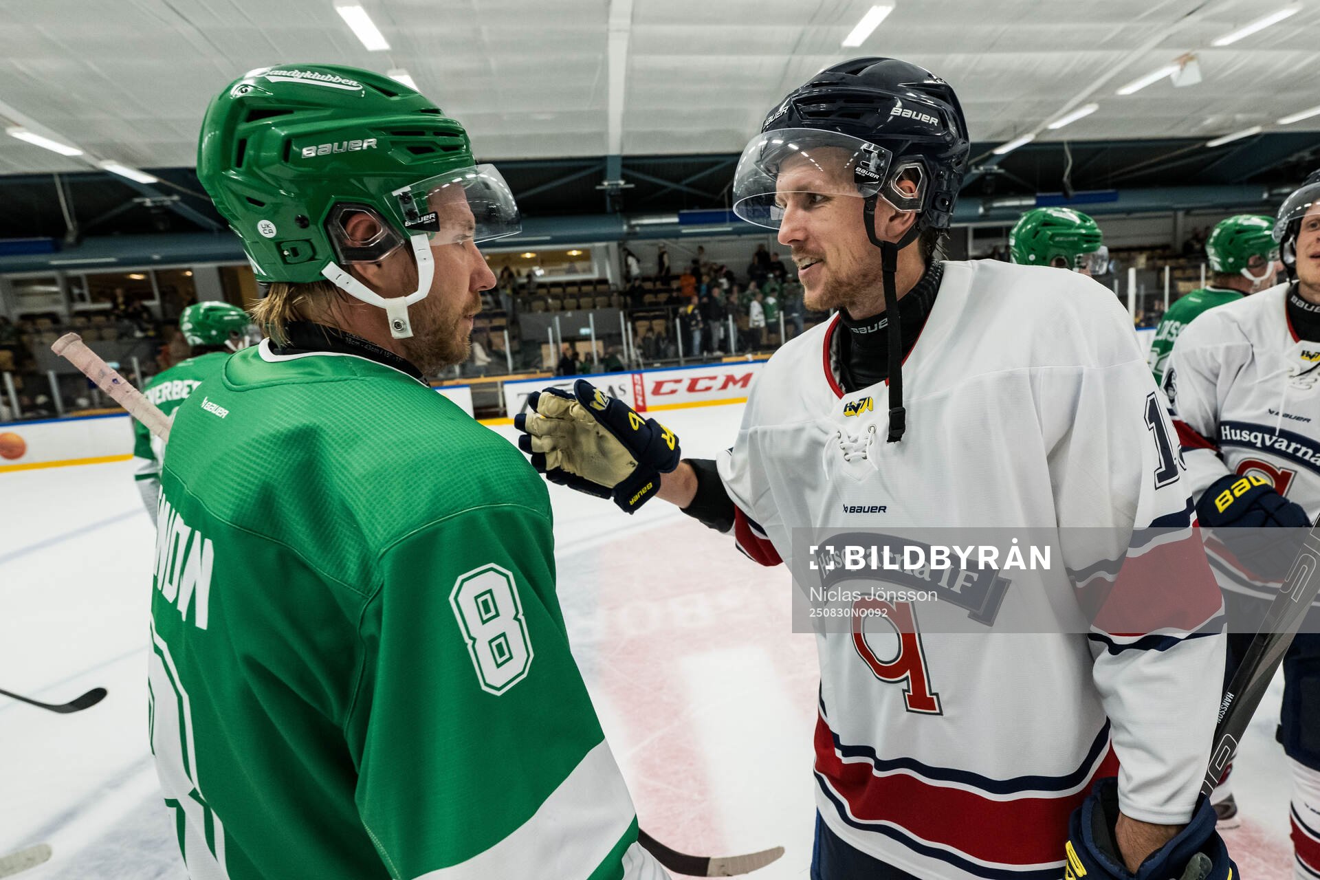 Rögles Linus Sandin och HV71s Niklas Hansson