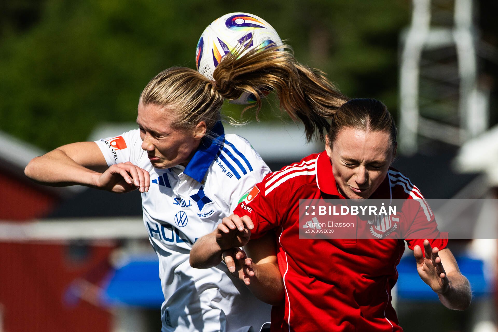 IFK Norrköpings Ebba Handfast och Piteås Asla Johannesen