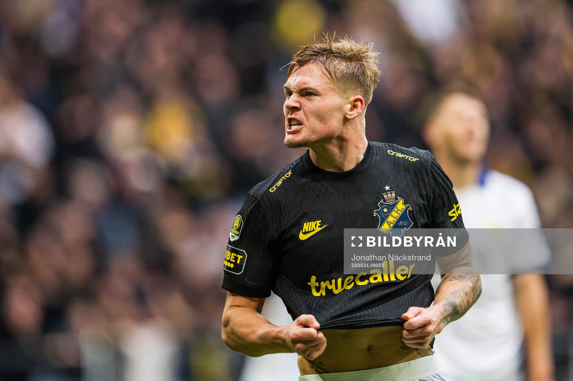 AIKs Erik Hovden Flataker jublar