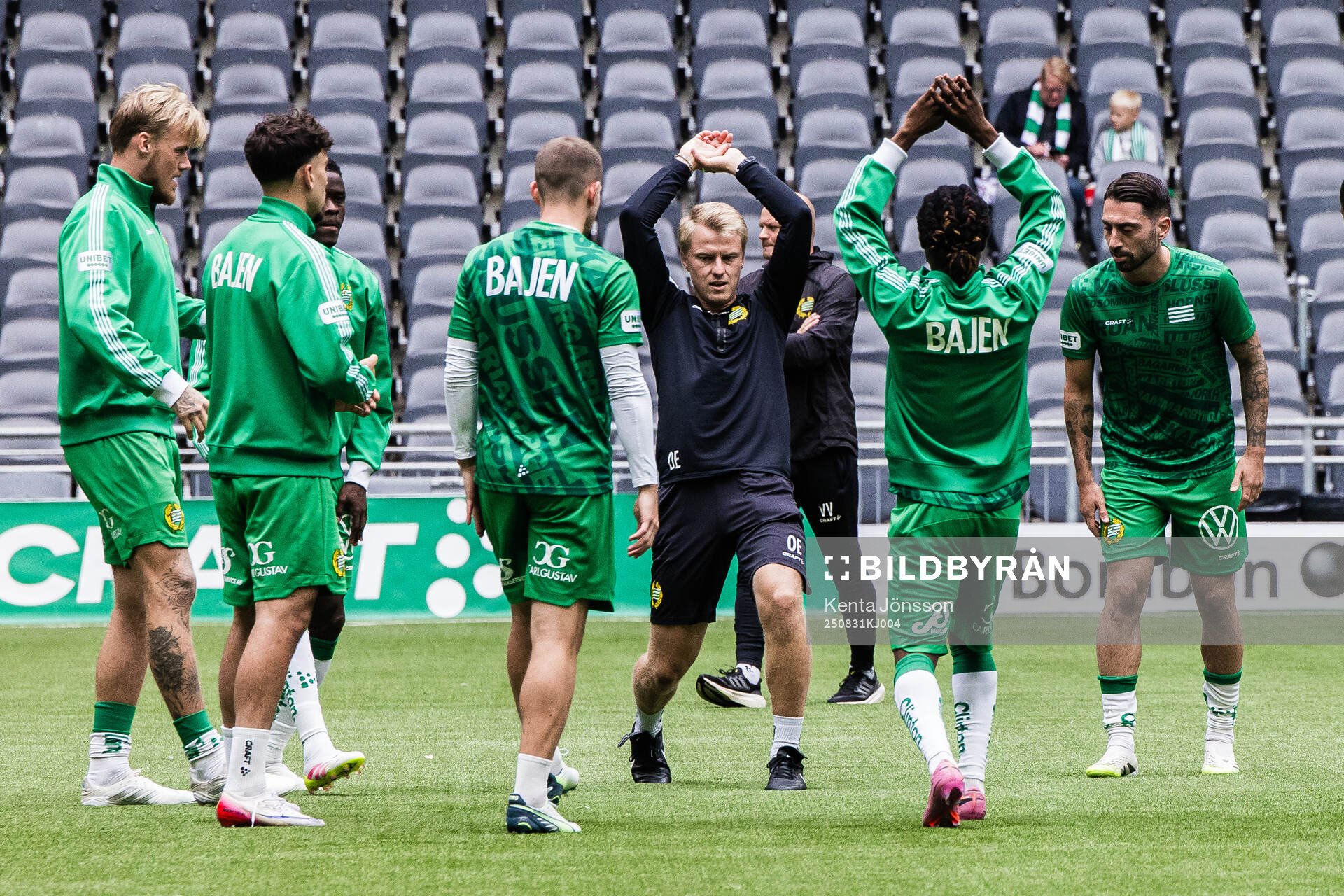 Hammarbys fystränare Olle Ekman med spelare