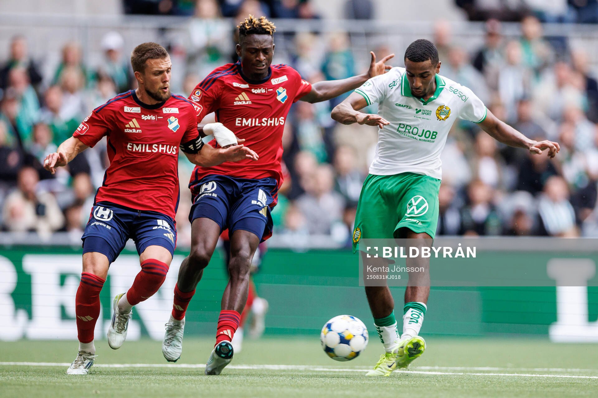 Hammarbys Paulos Abraham mot Östers Ivan Kricak och