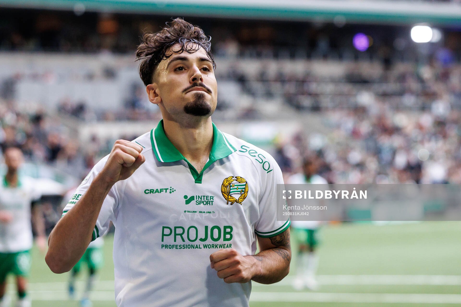 Hammarbys Sebastian Tounekti jublar
