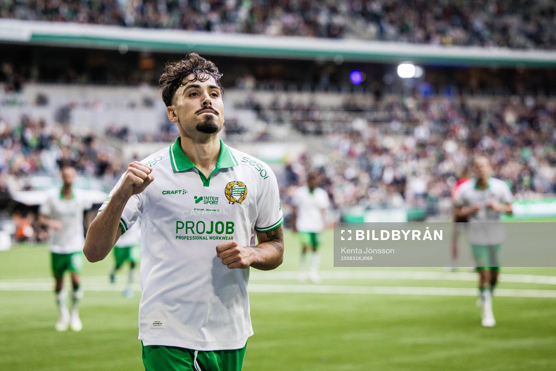 Hammarbys Sebastian Tounekti jublar