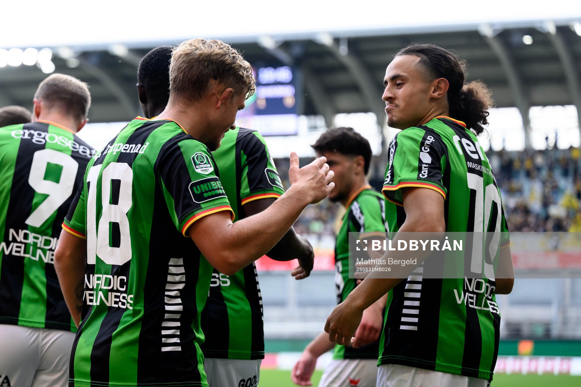 GAIS Kevin Holmén och Amin Boudri jublar