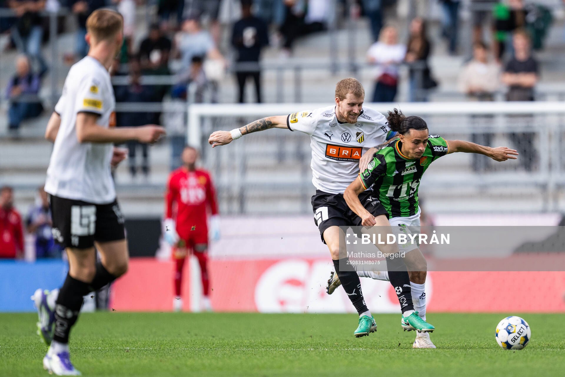 Häckens Simon Gustafson och GAIS Amin Boudri