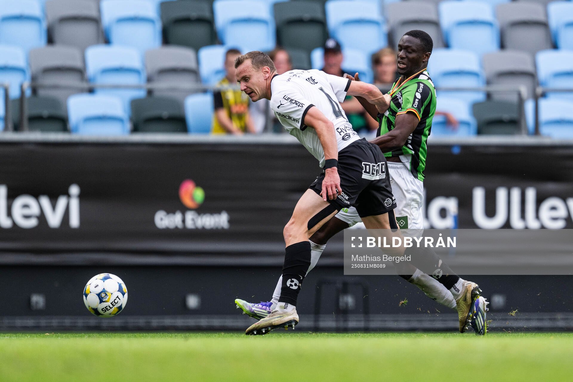 Häckens Marius Lode och GAIS Ibrahim Diabate