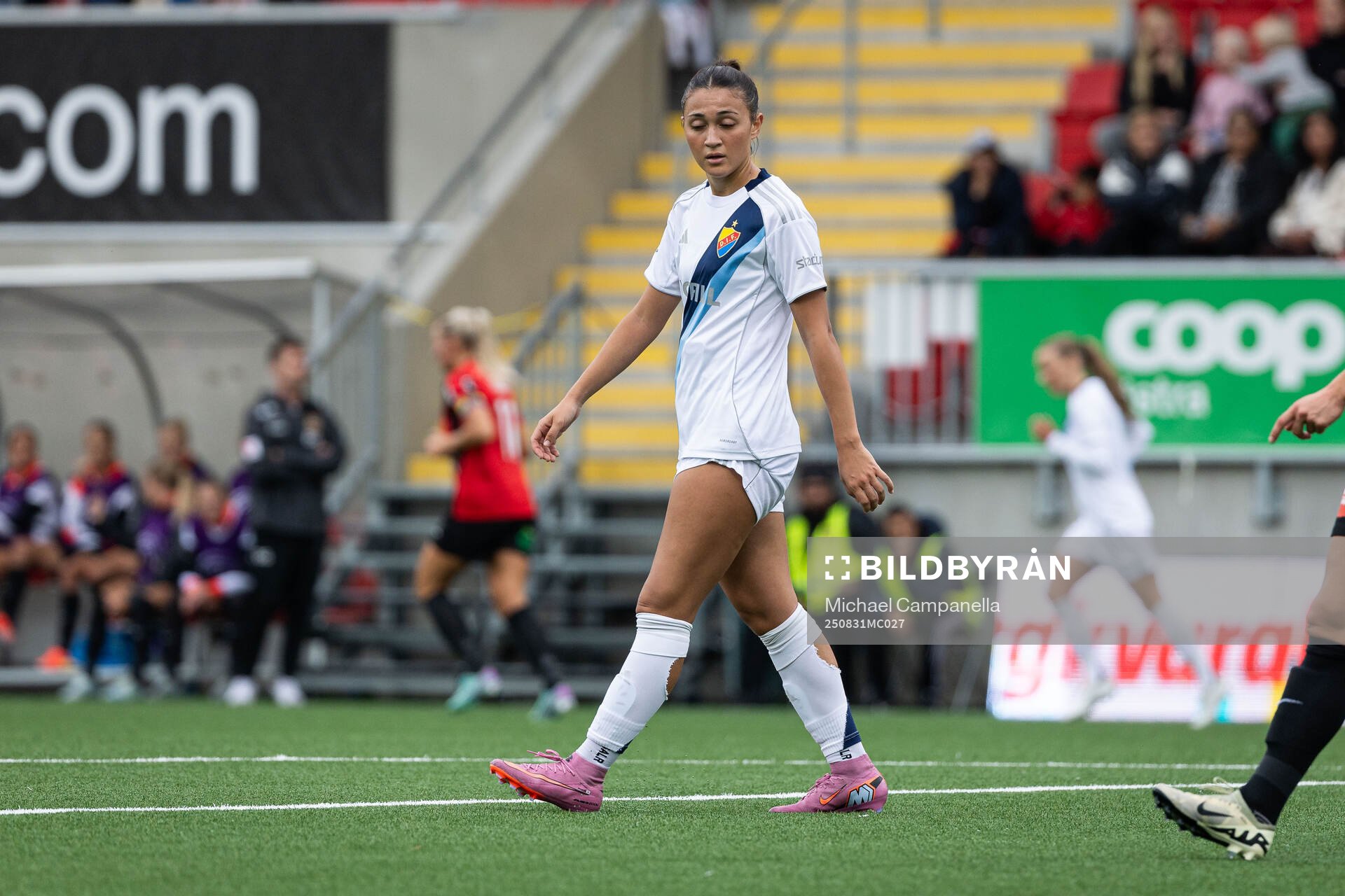 Djurgårdens Casey Yujin Phair deppar