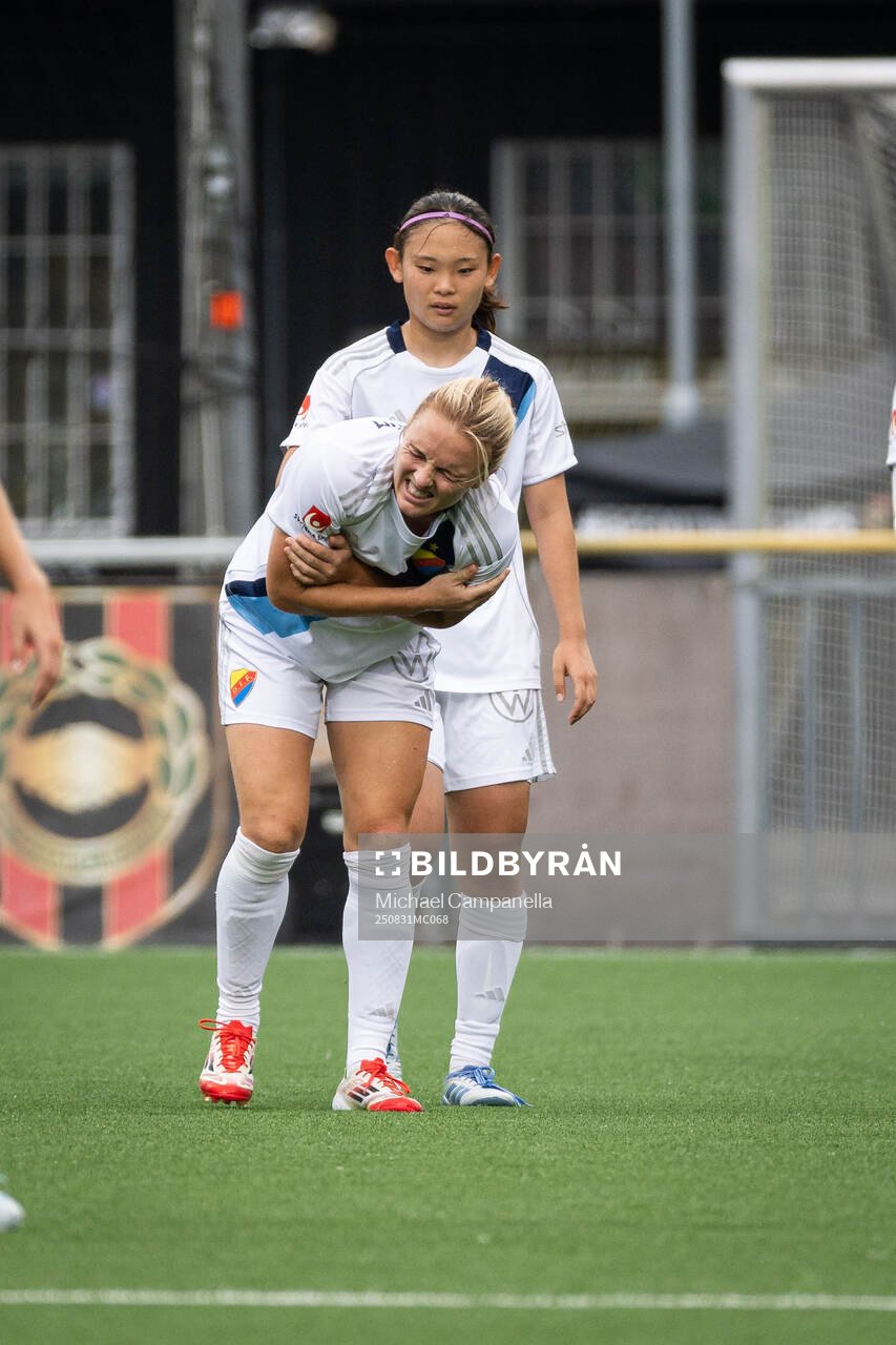Djurgårdens Mimmi Larsson har ont