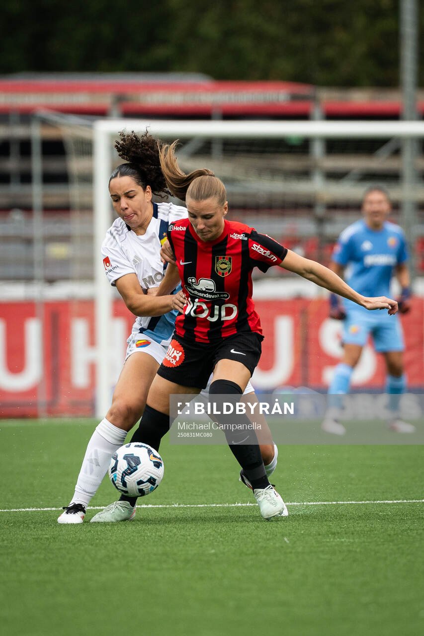 Djurgårdens Camille Ashe och Brommapojkarnas Louise