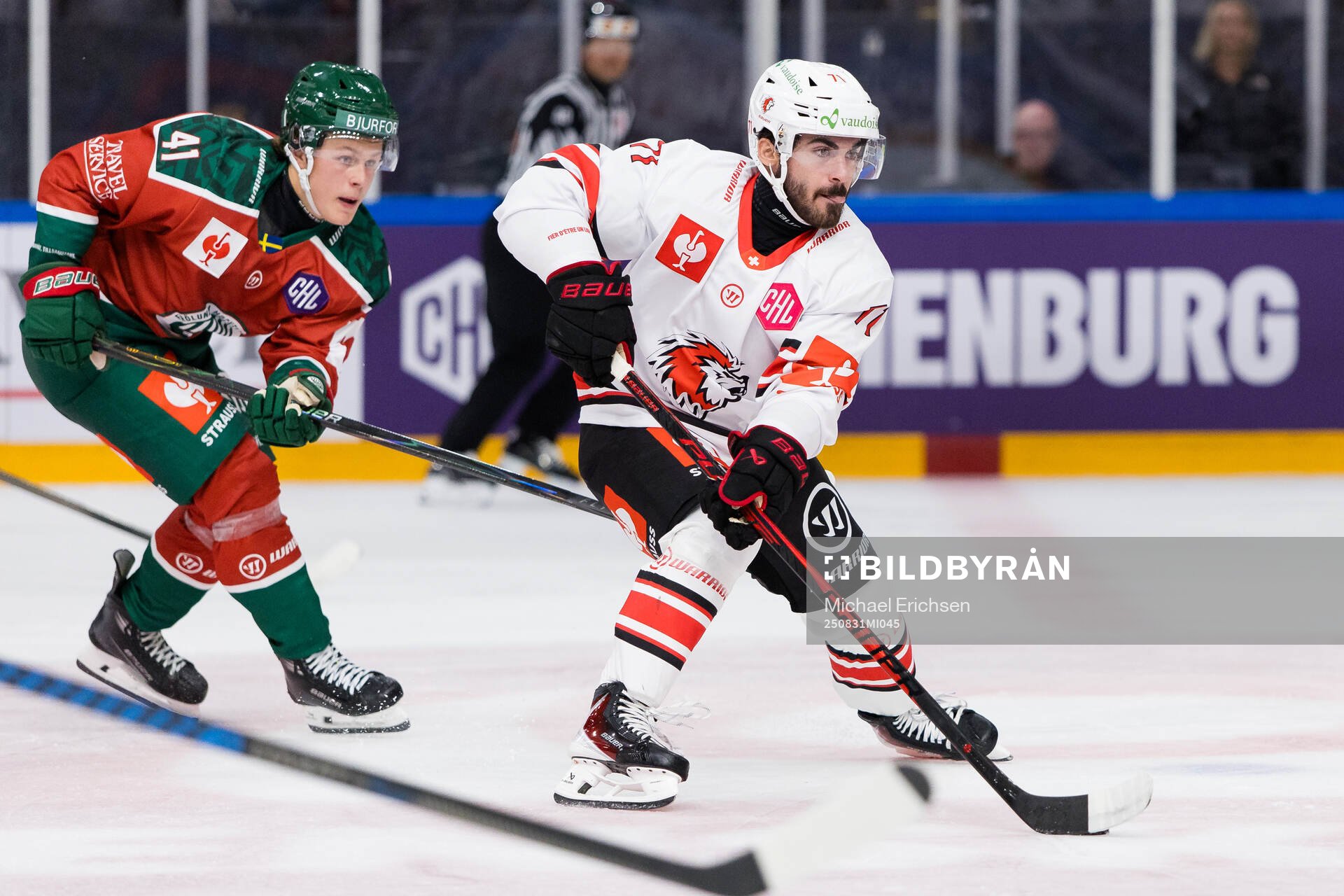 Ivar Stenberg of Frölunda and Benjamin Bougro of Lausanne