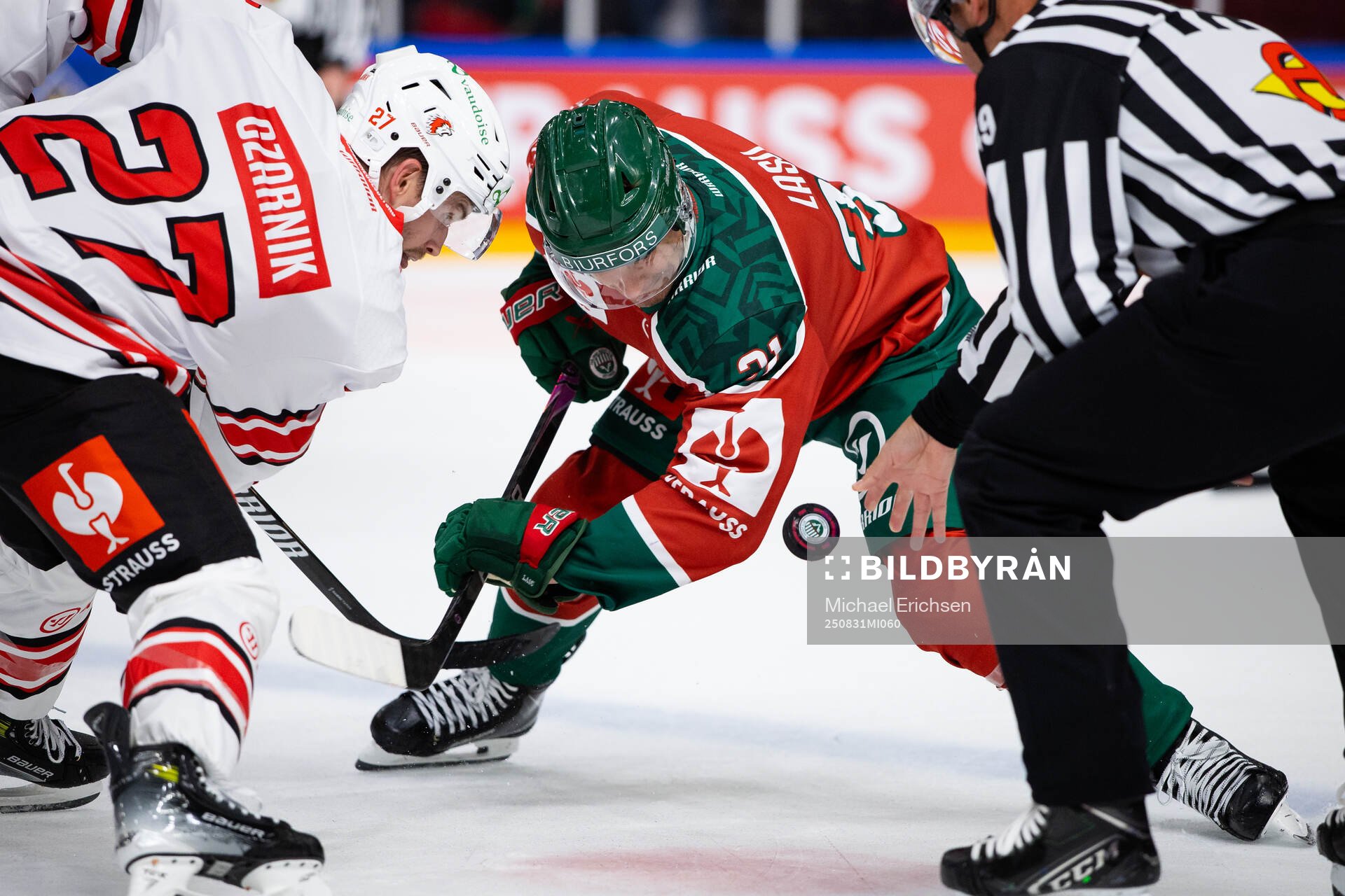 Austin Czarnik of Lausanne and Nicklas Lasu of Frölunda