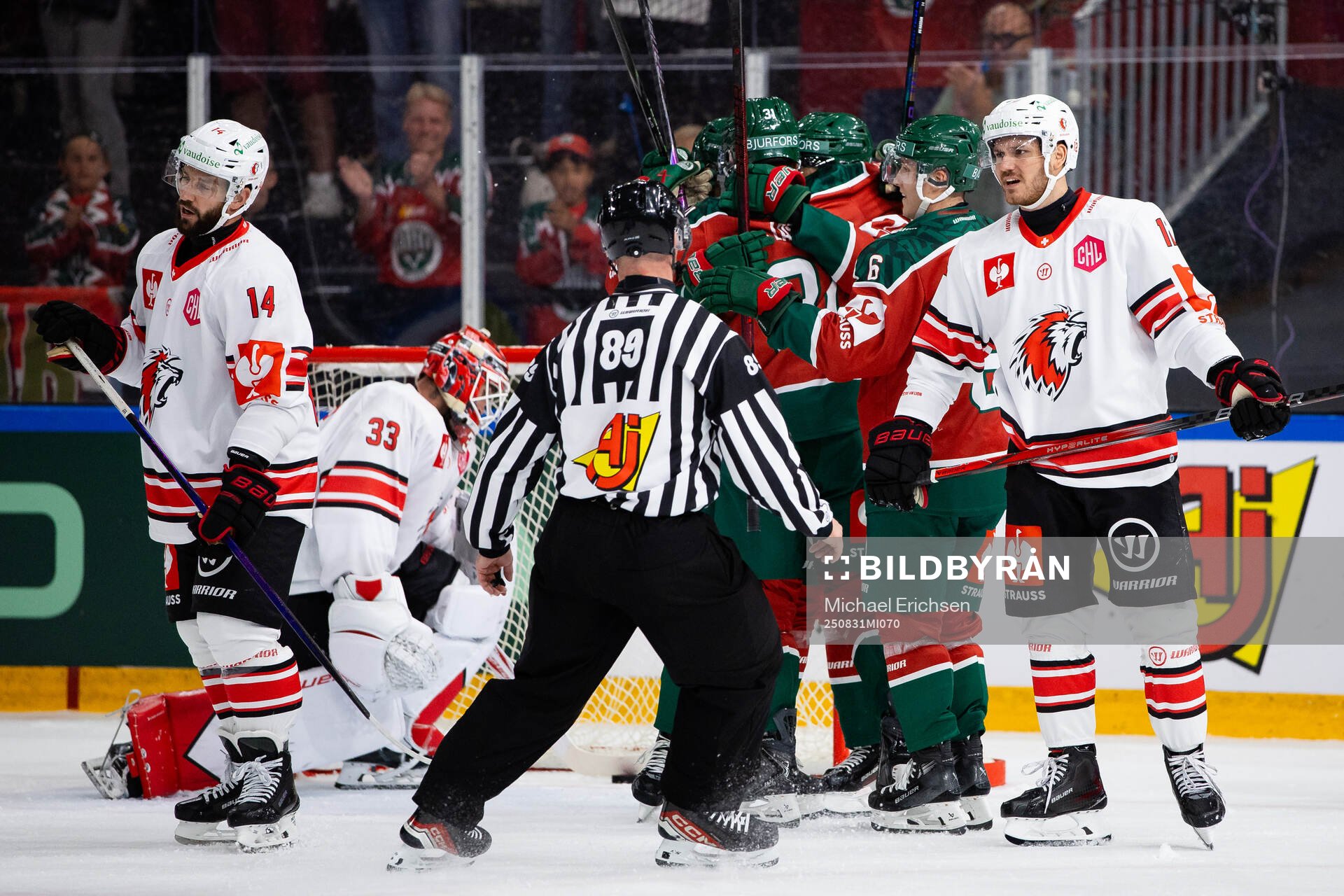 Noah Hasa of Frölunda celebrates
