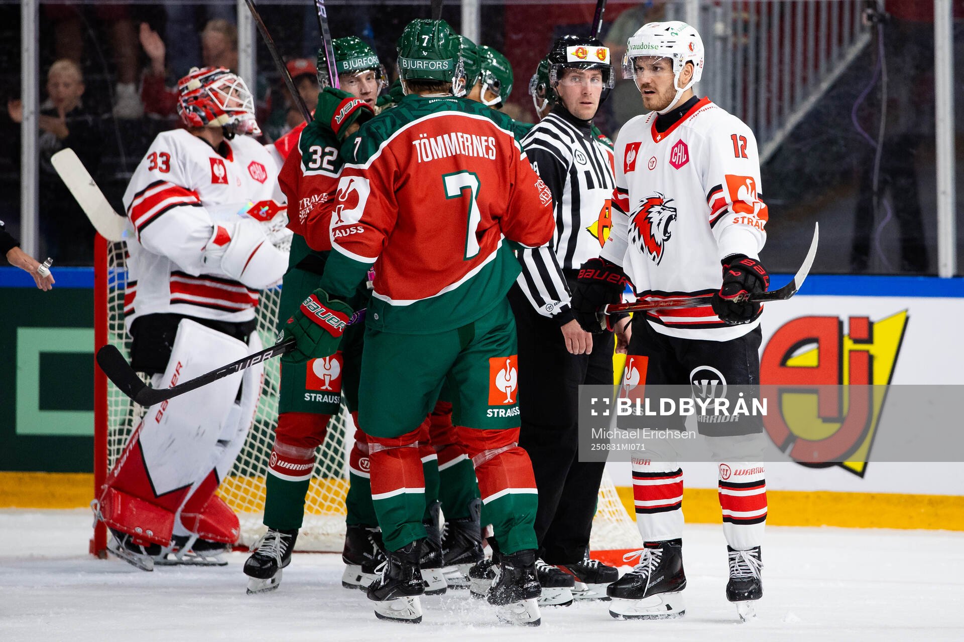 Noah Hasa of Frölunda celebrates
